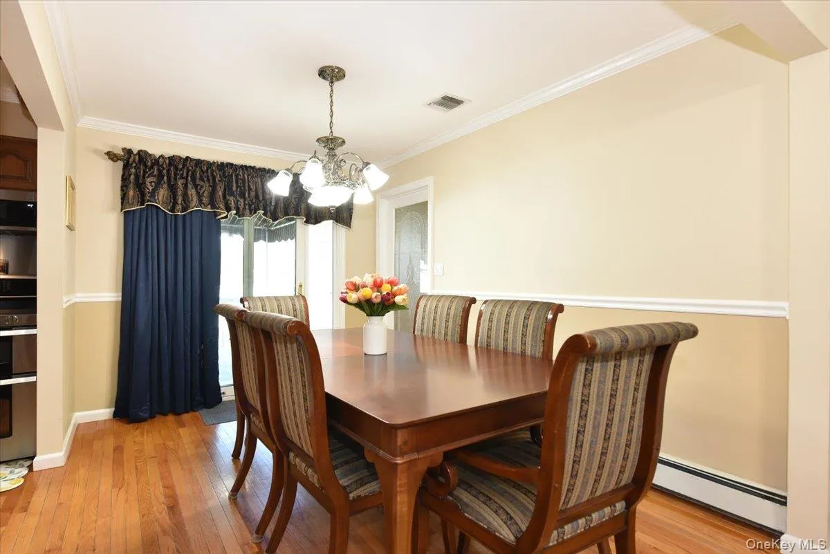167 Suffolk Avenue, Oyster Bay, NY, 5 Bedrooms Bedrooms, 12 Rooms Rooms,3 BathroomsBathrooms,Residential,For Rent,Suffolk,0,1014938 167 Suffolk Avenue, Oyster Bay, NY, 5 Bedrooms Bedrooms, 12 Rooms Rooms,3 BathroomsBathrooms,Residential,For Rent,Suffolk,0,1014938