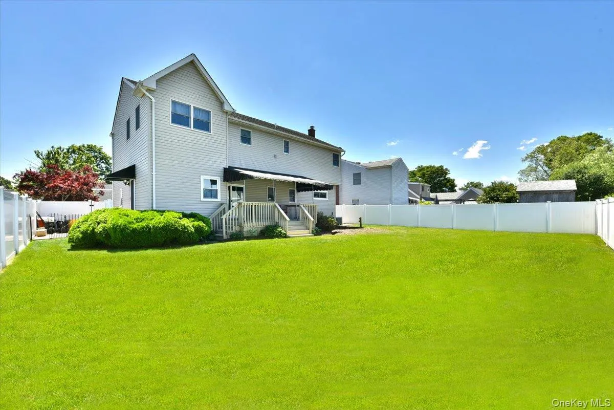 167 Suffolk Avenue, Oyster Bay, NY, 5 Bedrooms Bedrooms, 12 Rooms Rooms,3 BathroomsBathrooms,Residential,For Rent,Suffolk,0,1014938 167 Suffolk Avenue, Oyster Bay, NY, 5 Bedrooms Bedrooms, 12 Rooms Rooms,3 BathroomsBathrooms,Residential,For Rent,Suffolk,0,1014938