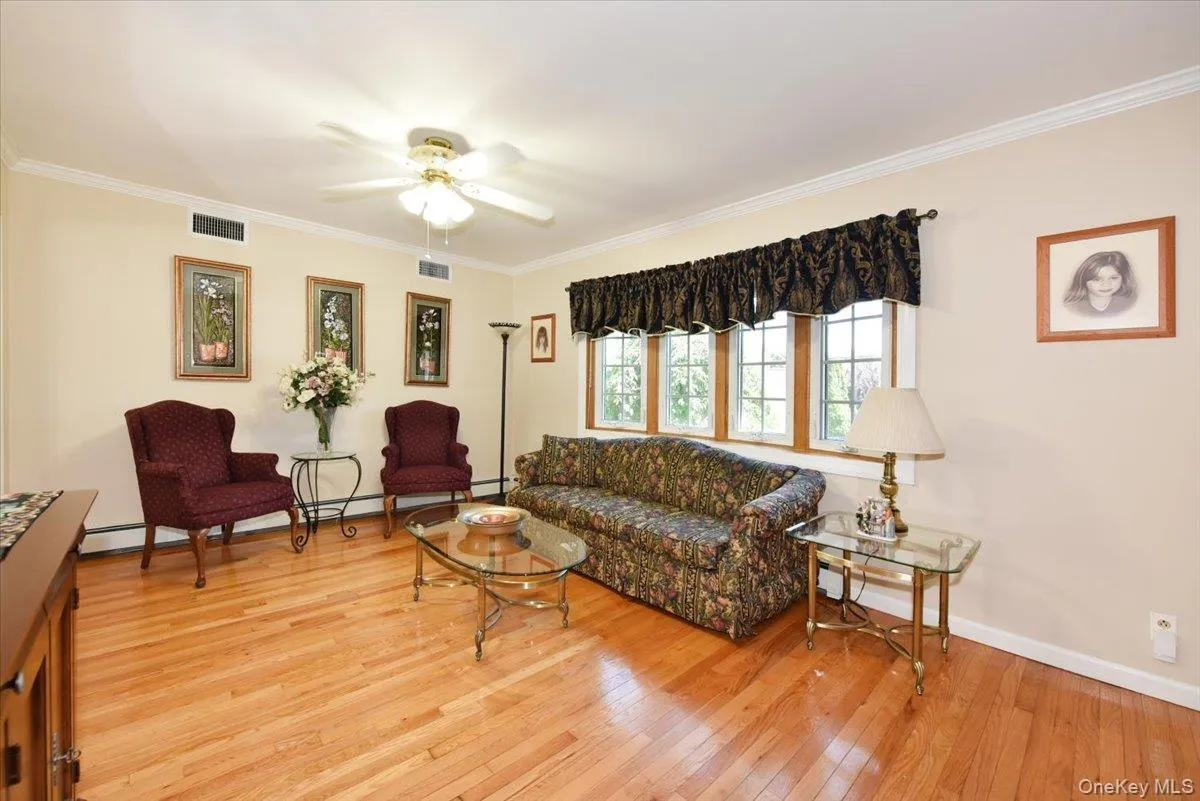 167 Suffolk Avenue, Oyster Bay, NY, 5 Bedrooms Bedrooms, 12 Rooms Rooms,3 BathroomsBathrooms,Residential,For Rent,Suffolk,0,1014938 167 Suffolk Avenue, Oyster Bay, NY, 5 Bedrooms Bedrooms, 12 Rooms Rooms,3 BathroomsBathrooms,Residential,For Rent,Suffolk,0,1014938