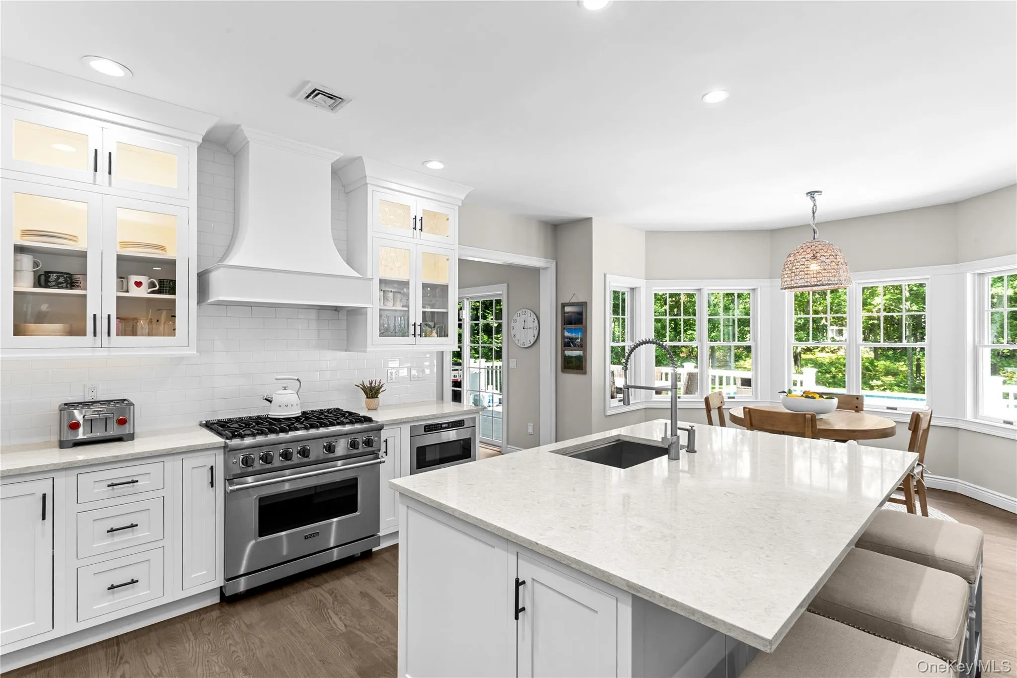 11 Stuart Court, Southampton, NY, 5 Bedrooms Bedrooms, 14 Rooms Rooms,3 BathroomsBathrooms,Residential,For Rent,Stuart,0,KEY1014939 11 Stuart Court, Southampton, NY, 5 Bedrooms Bedrooms, 14 Rooms Rooms,3 BathroomsBathrooms,Residential,For Rent,Stuart,0,KEY1014939