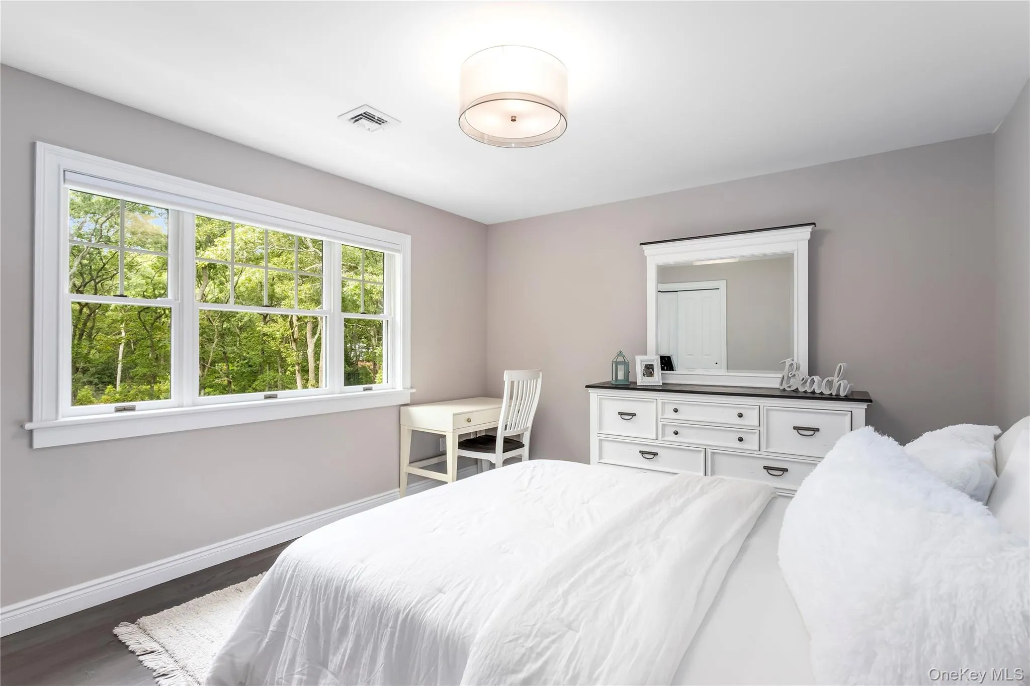 11 Stuart Court, Southampton, NY, 5 Bedrooms Bedrooms, 14 Rooms Rooms,3 BathroomsBathrooms,Residential,For Rent,Stuart,0,1014939 11 Stuart Court, Southampton, NY, 5 Bedrooms Bedrooms, 14 Rooms Rooms,3 BathroomsBathrooms,Residential,For Rent,Stuart,0,1014939