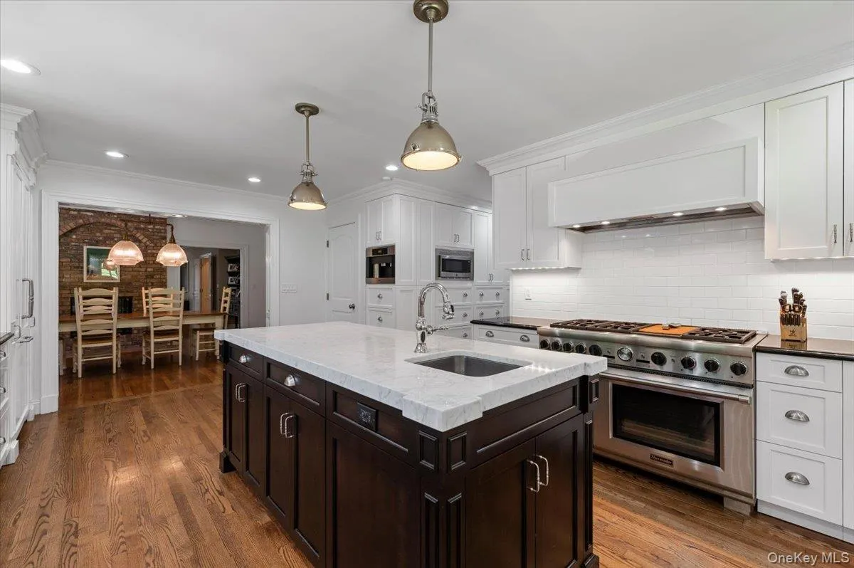 11 Oak Hill Road, Huntington, NY, 5 Bedrooms Bedrooms, 10 Rooms Rooms,4 BathroomsBathrooms,Residential,For Rent,Oak Hill,0,1014942 11 Oak Hill Road, Huntington, NY, 5 Bedrooms Bedrooms, 10 Rooms Rooms,4 BathroomsBathrooms,Residential,For Rent,Oak Hill,0,1014942