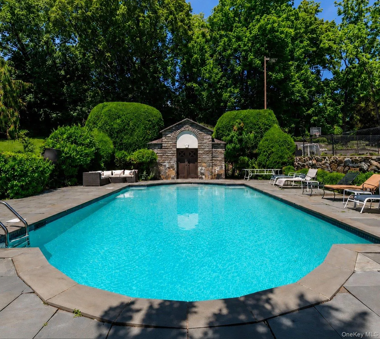 11 Oak Hill Road, Huntington, NY, 5 Bedrooms Bedrooms, 10 Rooms Rooms,4 BathroomsBathrooms,Residential,For Rent,Oak Hill,0,1014942 11 Oak Hill Road, Huntington, NY, 5 Bedrooms Bedrooms, 10 Rooms Rooms,4 BathroomsBathrooms,Residential,For Rent,Oak Hill,0,1014942