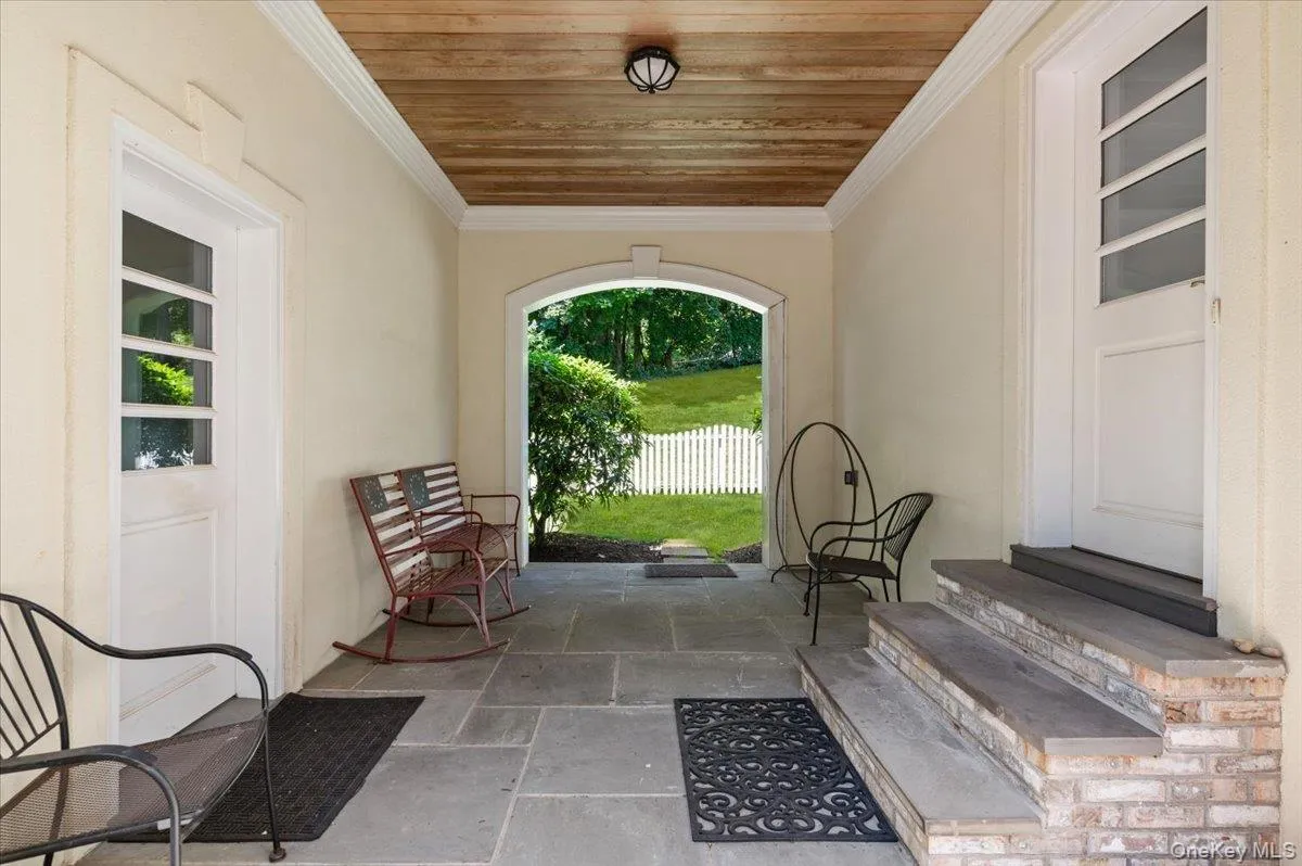 11 Oak Hill Road, Huntington, NY, 5 Bedrooms Bedrooms, 10 Rooms Rooms,4 BathroomsBathrooms,Residential,For Rent,Oak Hill,0,1014942 11 Oak Hill Road, Huntington, NY, 5 Bedrooms Bedrooms, 10 Rooms Rooms,4 BathroomsBathrooms,Residential,For Rent,Oak Hill,0,1014942