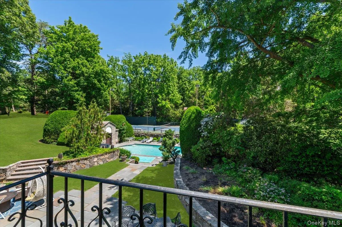 11 Oak Hill Road, Huntington, NY, 5 Bedrooms Bedrooms, 10 Rooms Rooms,4 BathroomsBathrooms,Residential,For Rent,Oak Hill,0,1014942 11 Oak Hill Road, Huntington, NY, 5 Bedrooms Bedrooms, 10 Rooms Rooms,4 BathroomsBathrooms,Residential,For Rent,Oak Hill,0,1014942