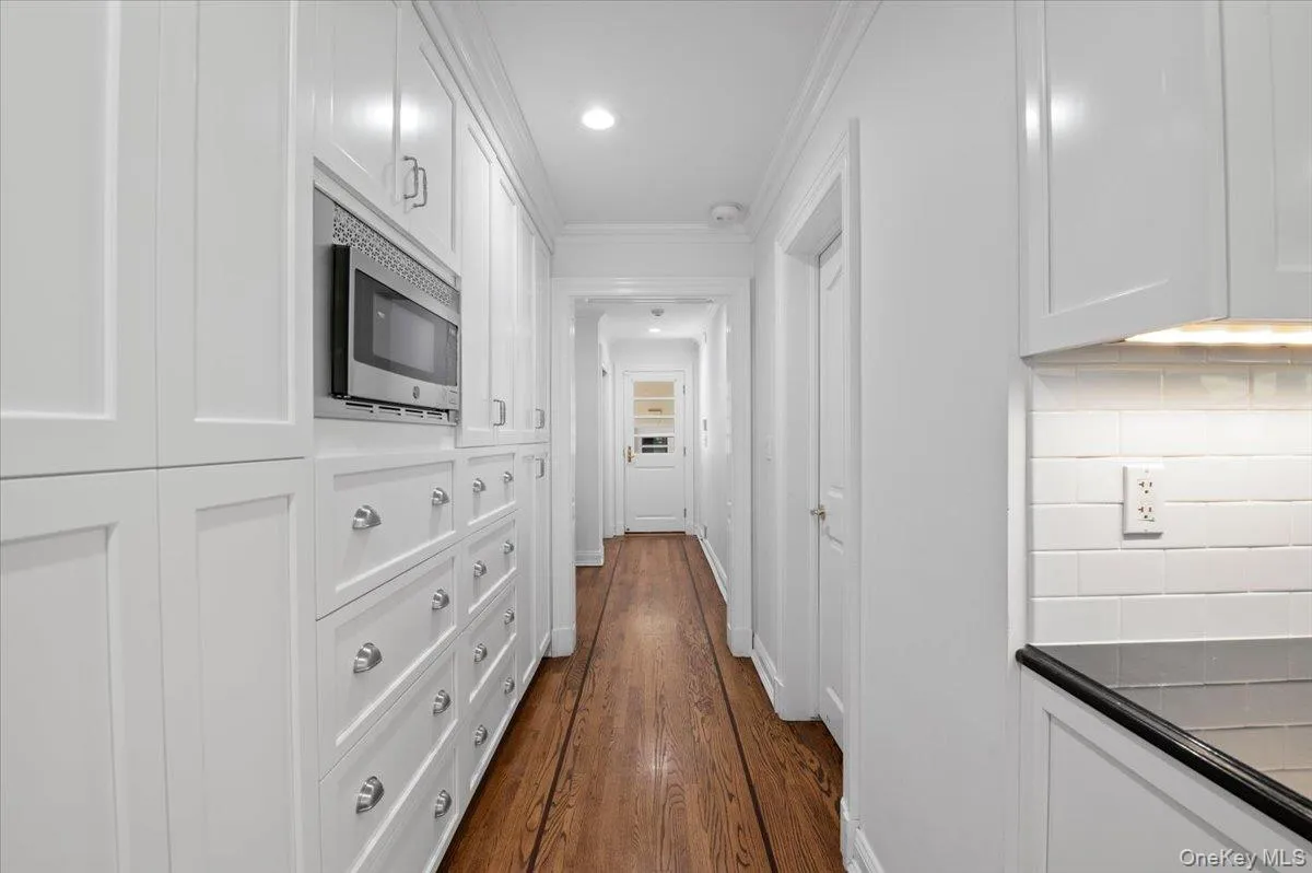 11 Oak Hill Road, Huntington, NY, 5 Bedrooms Bedrooms, 10 Rooms Rooms,4 BathroomsBathrooms,Residential,For Rent,Oak Hill,0,1014942 11 Oak Hill Road, Huntington, NY, 5 Bedrooms Bedrooms, 10 Rooms Rooms,4 BathroomsBathrooms,Residential,For Rent,Oak Hill,0,1014942
