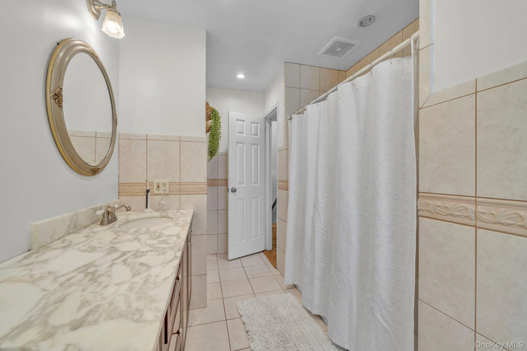 46 Audrey Road, Oyster Bay, NY, 4 Bedrooms Bedrooms, 8 Rooms Rooms,2 BathroomsBathrooms,Residential,For Rent,Audrey,0,1014943 46 Audrey Road, Oyster Bay, NY, 4 Bedrooms Bedrooms, 8 Rooms Rooms,2 BathroomsBathrooms,Residential,For Rent,Audrey,0,1014943