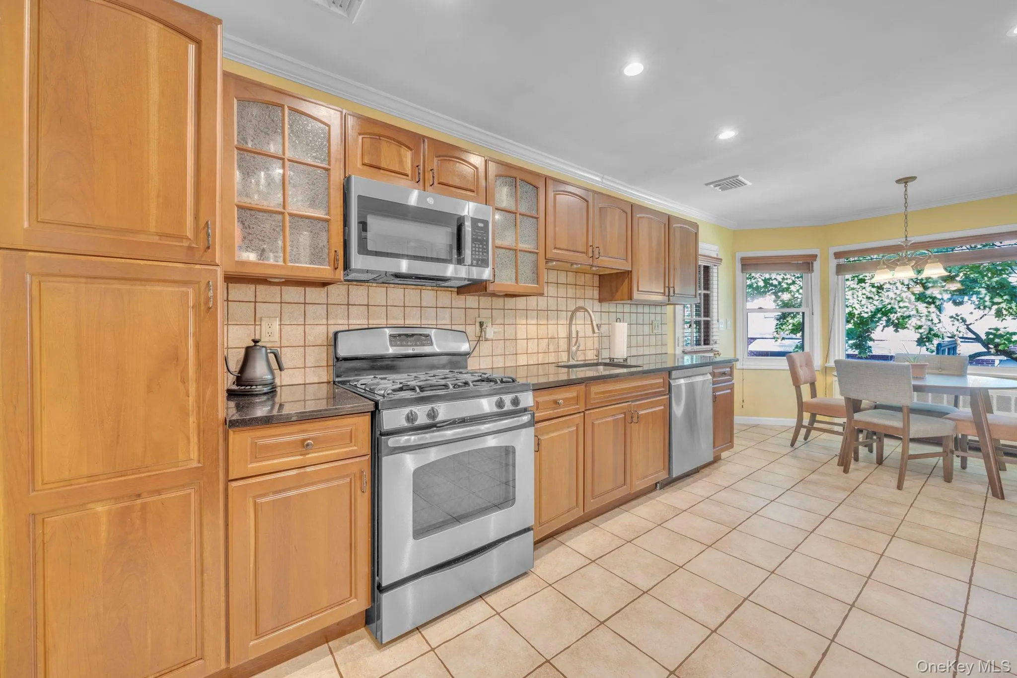 46 Audrey Road, Oyster Bay, NY, 4 Bedrooms Bedrooms, 8 Rooms Rooms,2 BathroomsBathrooms,Residential,For Rent,Audrey,0,1014943 46 Audrey Road, Oyster Bay, NY, 4 Bedrooms Bedrooms, 8 Rooms Rooms,2 BathroomsBathrooms,Residential,For Rent,Audrey,0,1014943