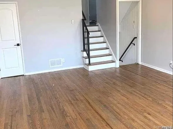98 North Road, Babylon, NY, 3 Bedrooms Bedrooms, 7 Rooms Rooms,1 BathroomBathrooms,Residential Lease,For Rent,North,0,1014944 98 North Road, Babylon, NY, 3 Bedrooms Bedrooms, 7 Rooms Rooms,1 BathroomBathrooms,Residential Lease,For Rent,North,0,1014944