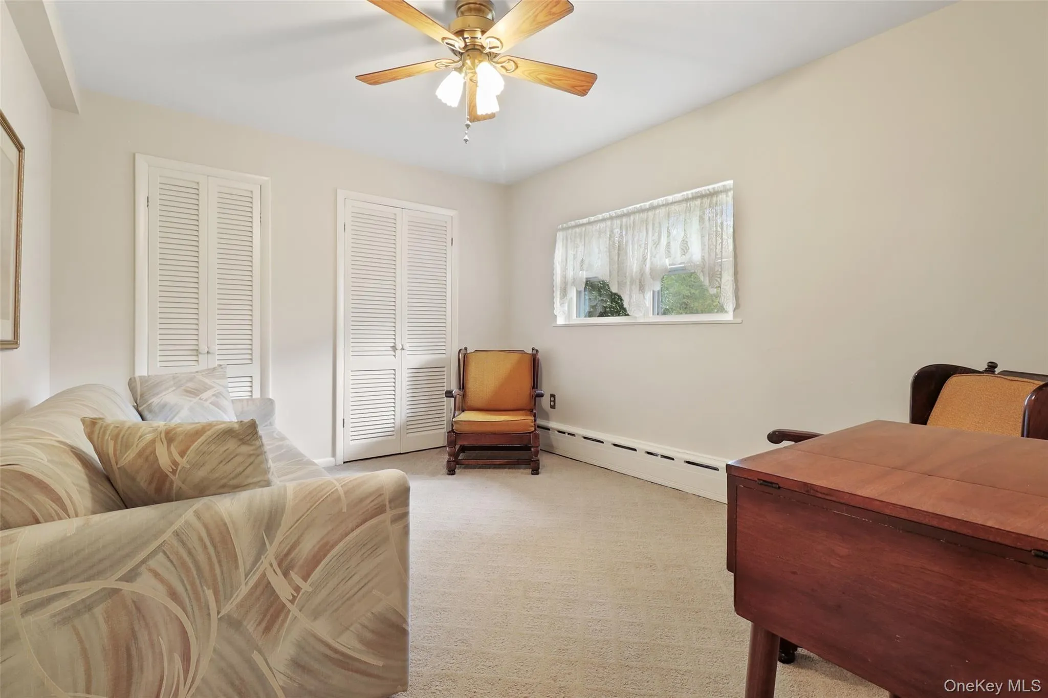 4th Bedroom or office perhaps? 4th Bedroom or office perhaps?