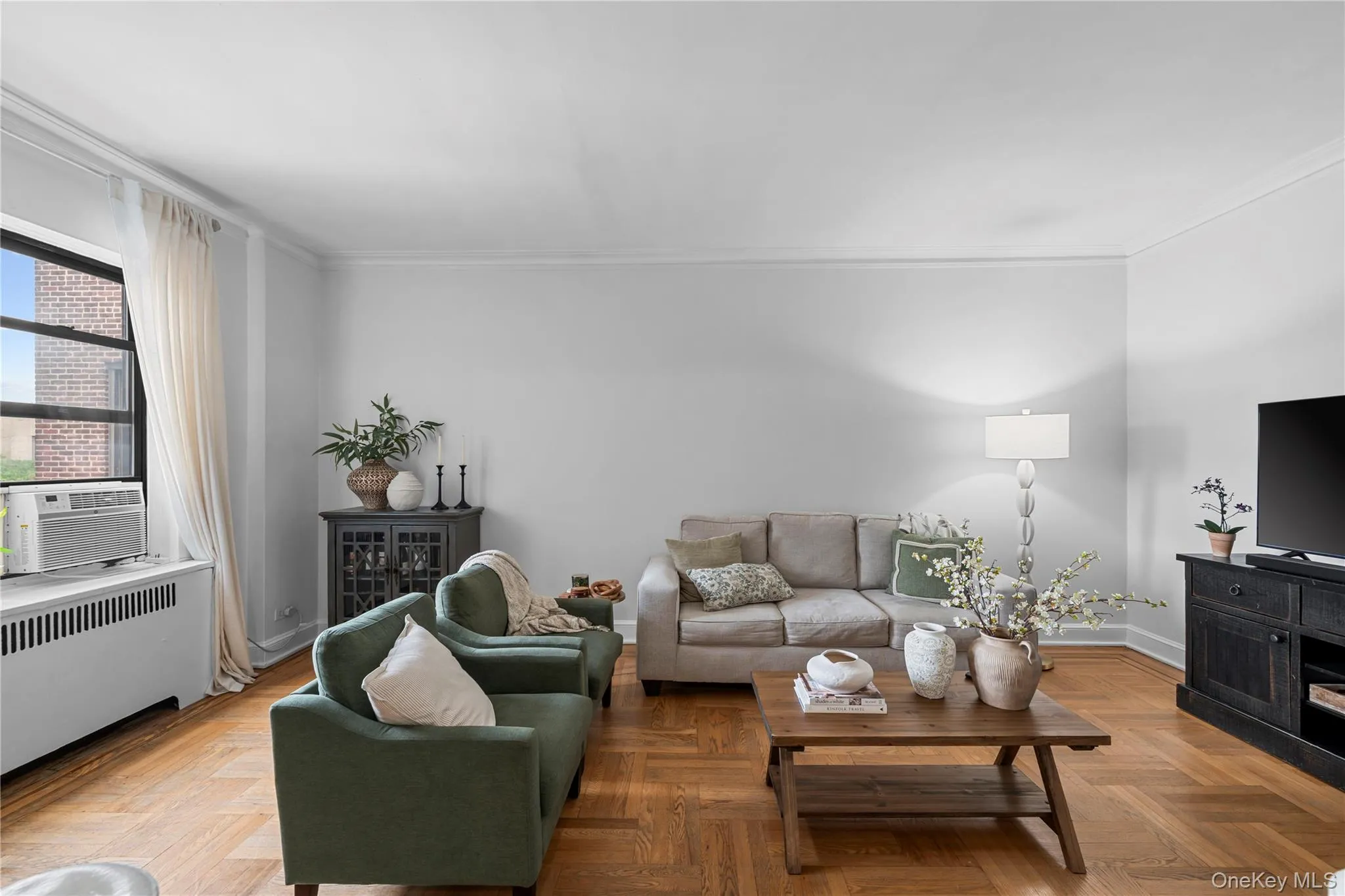 3245 Perry Avenue, New York, NY, 2 Bedrooms Bedrooms, 5 Rooms Rooms,1 BathroomBathrooms,Residential,For Rent,Perry,0,1014947 3245 Perry Avenue, New York, NY, 2 Bedrooms Bedrooms, 5 Rooms Rooms,1 BathroomBathrooms,Residential,For Rent,Perry,0,1014947