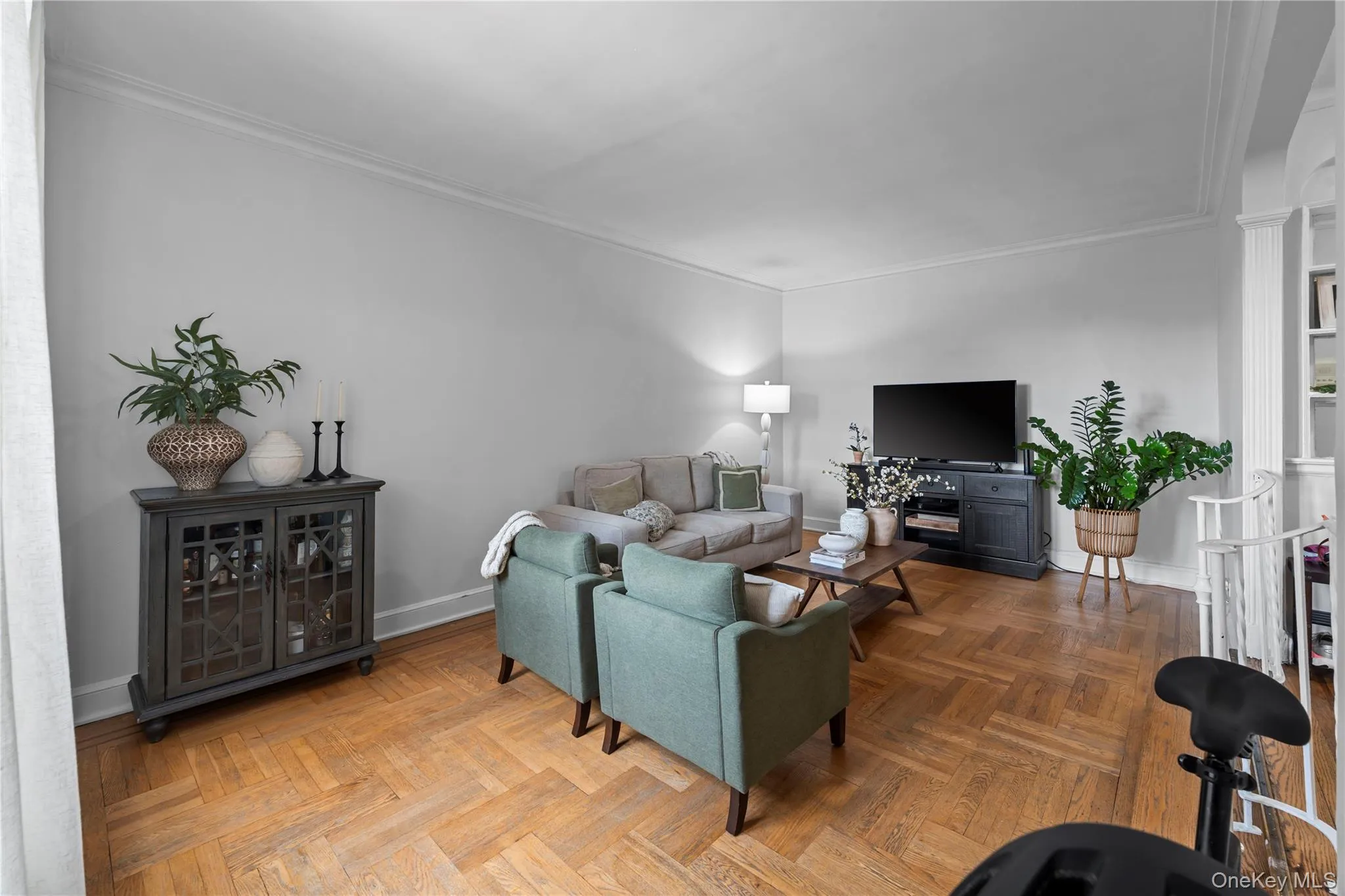 3245 Perry Avenue, New York, NY, 2 Bedrooms Bedrooms, 5 Rooms Rooms,1 BathroomBathrooms,Residential,For Rent,Perry,0,1014947 3245 Perry Avenue, New York, NY, 2 Bedrooms Bedrooms, 5 Rooms Rooms,1 BathroomBathrooms,Residential,For Rent,Perry,0,1014947