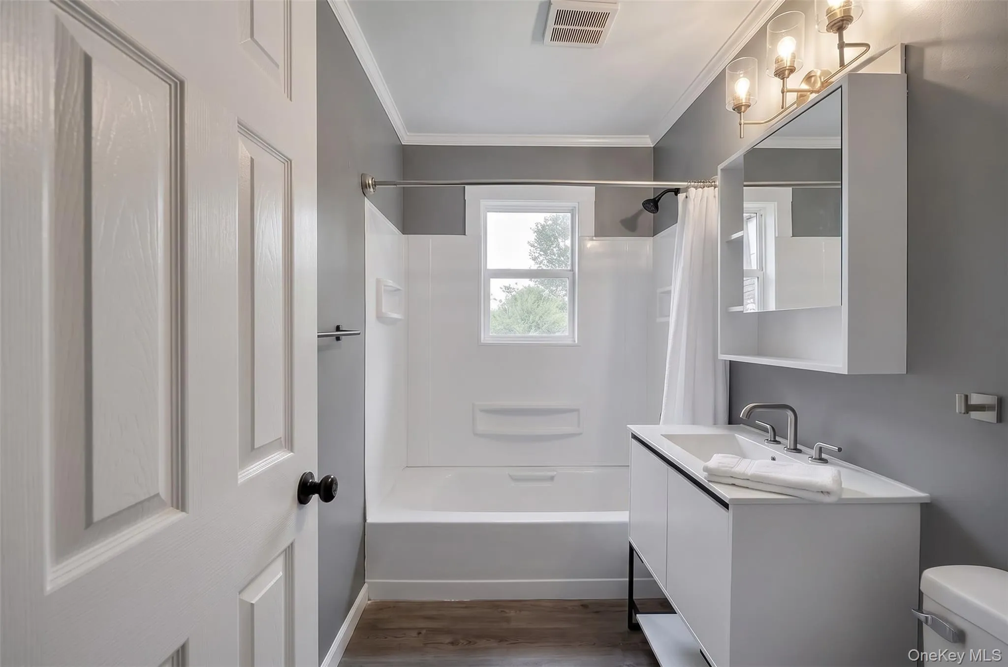 4 Revere Road, Blooming Grove, NY, 3 Bedrooms Bedrooms, 5 Rooms Rooms,1 BathroomBathrooms,Residential,For Rent,Revere,0,1014950 4 Revere Road, Blooming Grove, NY, 3 Bedrooms Bedrooms, 5 Rooms Rooms,1 BathroomBathrooms,Residential,For Rent,Revere,0,1014950