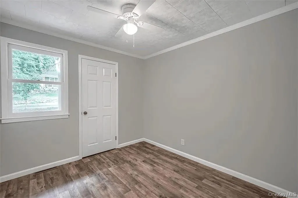4 Revere Road, Blooming Grove, NY, 3 Bedrooms Bedrooms, 5 Rooms Rooms,1 BathroomBathrooms,Residential,For Rent,Revere,0,1014950 4 Revere Road, Blooming Grove, NY, 3 Bedrooms Bedrooms, 5 Rooms Rooms,1 BathroomBathrooms,Residential,For Rent,Revere,0,1014950