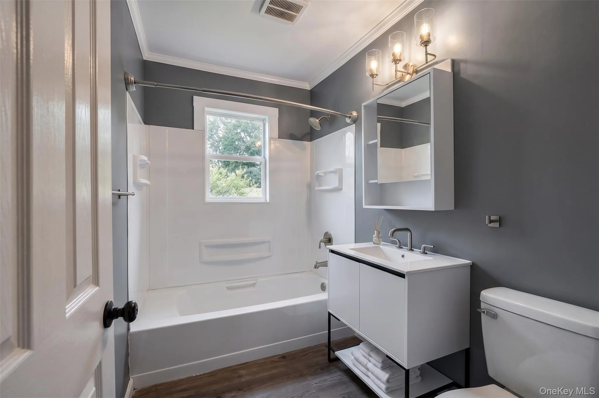 4 Revere Road, Blooming Grove, NY, 3 Bedrooms Bedrooms, 5 Rooms Rooms,1 BathroomBathrooms,Residential,For Rent,Revere,0,1014950 4 Revere Road, Blooming Grove, NY, 3 Bedrooms Bedrooms, 5 Rooms Rooms,1 BathroomBathrooms,Residential,For Rent,Revere,0,1014950