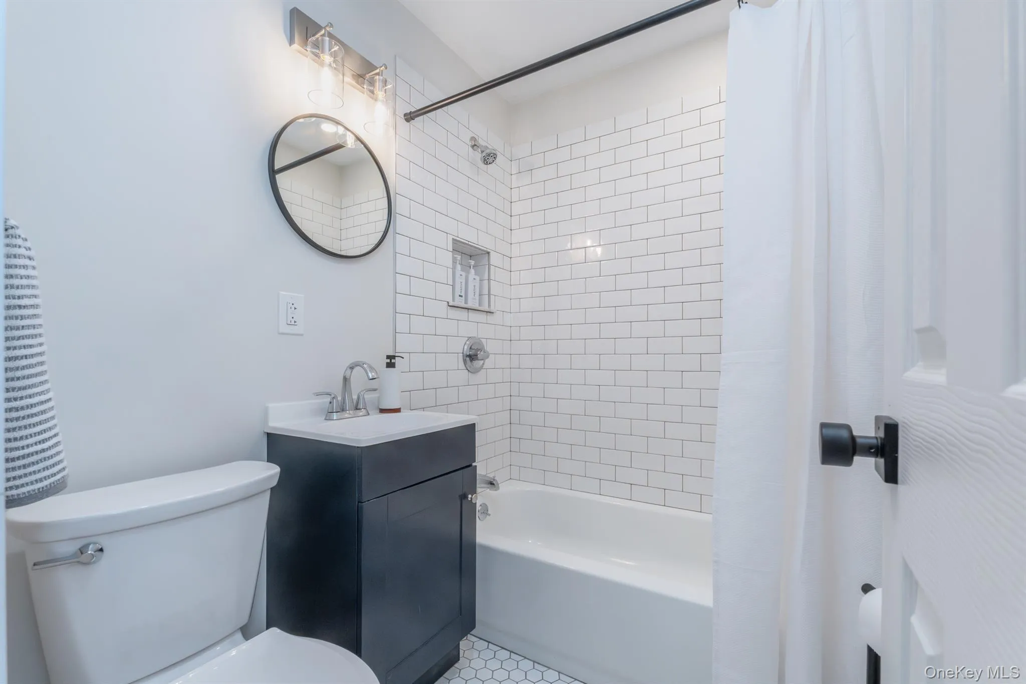 17 Center High Falls Pk, Rosendale, NY, 3 Bedrooms Bedrooms, 6 Rooms Rooms,1 BathroomBathrooms,Residential,For Rent,Center High Falls Pk,0,1014958 17 Center High Falls Pk, Rosendale, NY, 3 Bedrooms Bedrooms, 6 Rooms Rooms,1 BathroomBathrooms,Residential,For Rent,Center High Falls Pk,0,1014958