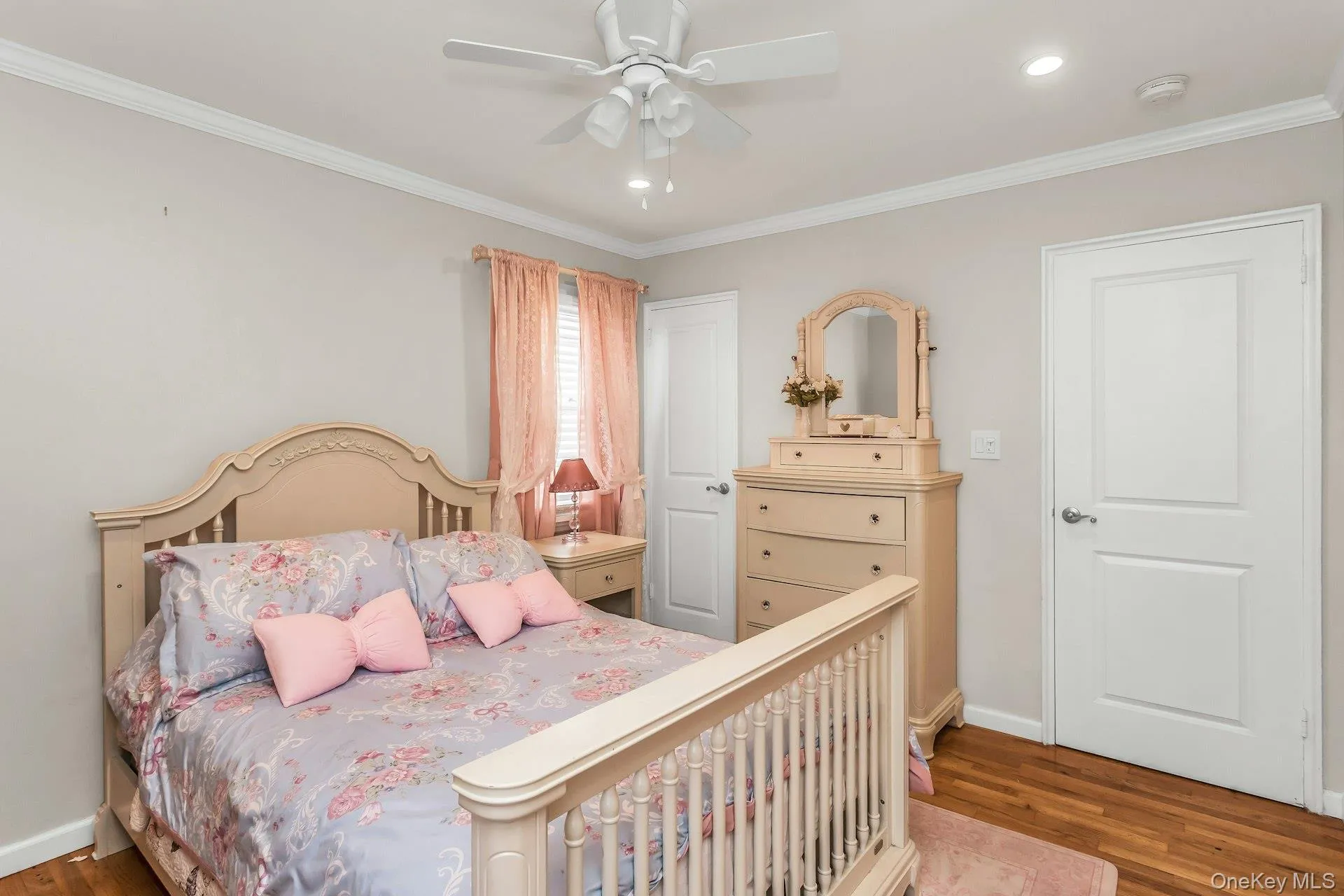 157-57 25th Avenue, New York, NY, 3 Bedrooms Bedrooms, 6 Rooms Rooms,2 BathroomsBathrooms,Residential,For Rent,25th,0,KEY1014960 157-57 25th Avenue, New York, NY, 3 Bedrooms Bedrooms, 6 Rooms Rooms,2 BathroomsBathrooms,Residential,For Rent,25th,0,KEY1014960