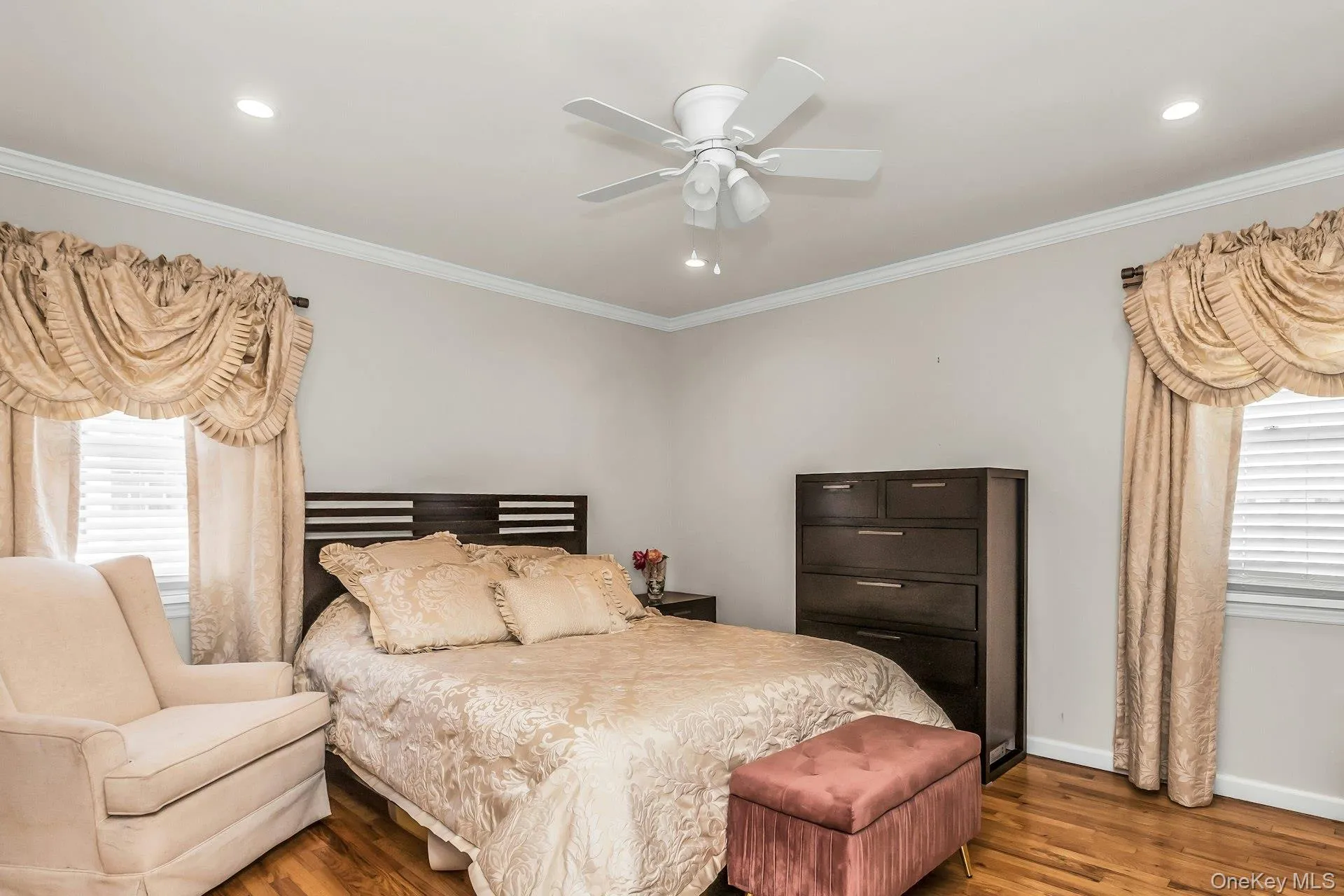 157-57 25th Avenue, New York, NY, 3 Bedrooms Bedrooms, 6 Rooms Rooms,2 BathroomsBathrooms,Residential,For Rent,25th,0,KEY1014960 157-57 25th Avenue, New York, NY, 3 Bedrooms Bedrooms, 6 Rooms Rooms,2 BathroomsBathrooms,Residential,For Rent,25th,0,KEY1014960