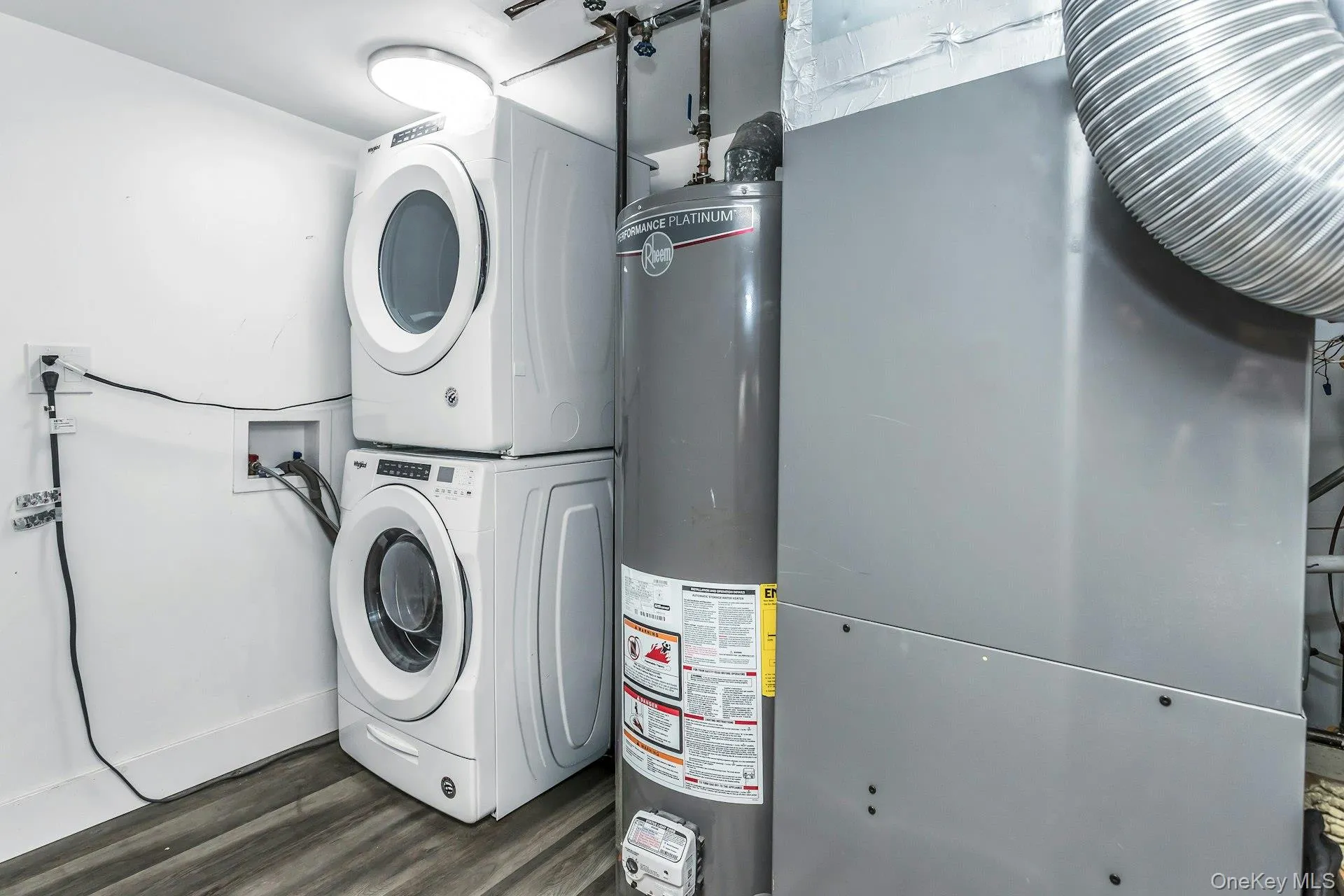 157-57 25th Avenue, New York, NY, 3 Bedrooms Bedrooms, 6 Rooms Rooms,2 BathroomsBathrooms,Residential,For Rent,25th,0,KEY1014960 157-57 25th Avenue, New York, NY, 3 Bedrooms Bedrooms, 6 Rooms Rooms,2 BathroomsBathrooms,Residential,For Rent,25th,0,KEY1014960