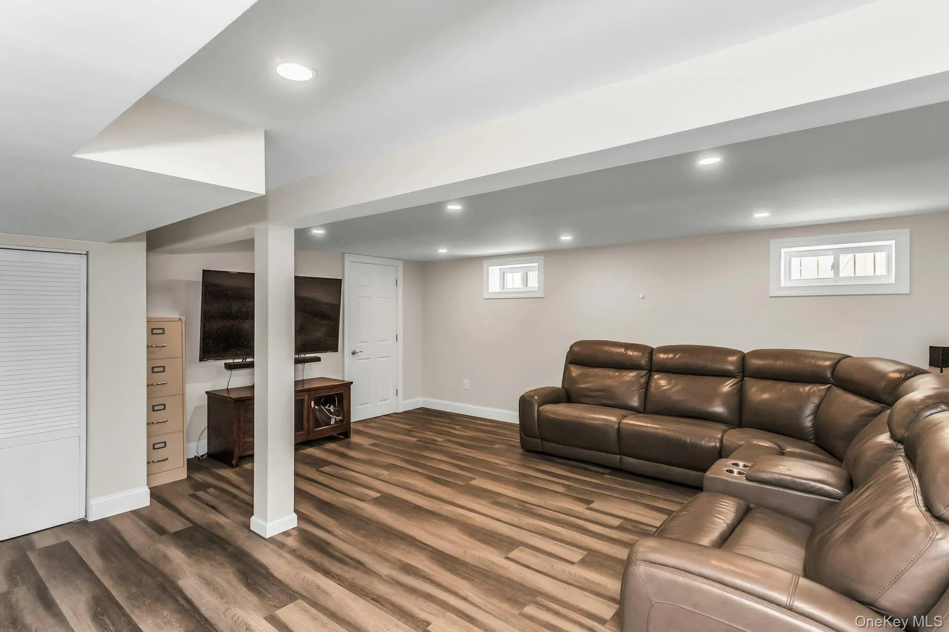 157-57 25th Avenue, New York, NY, 3 Bedrooms Bedrooms, 6 Rooms Rooms,2 BathroomsBathrooms,Residential,For Rent,25th,0,KEY1014960 157-57 25th Avenue, New York, NY, 3 Bedrooms Bedrooms, 6 Rooms Rooms,2 BathroomsBathrooms,Residential,For Rent,25th,0,KEY1014960