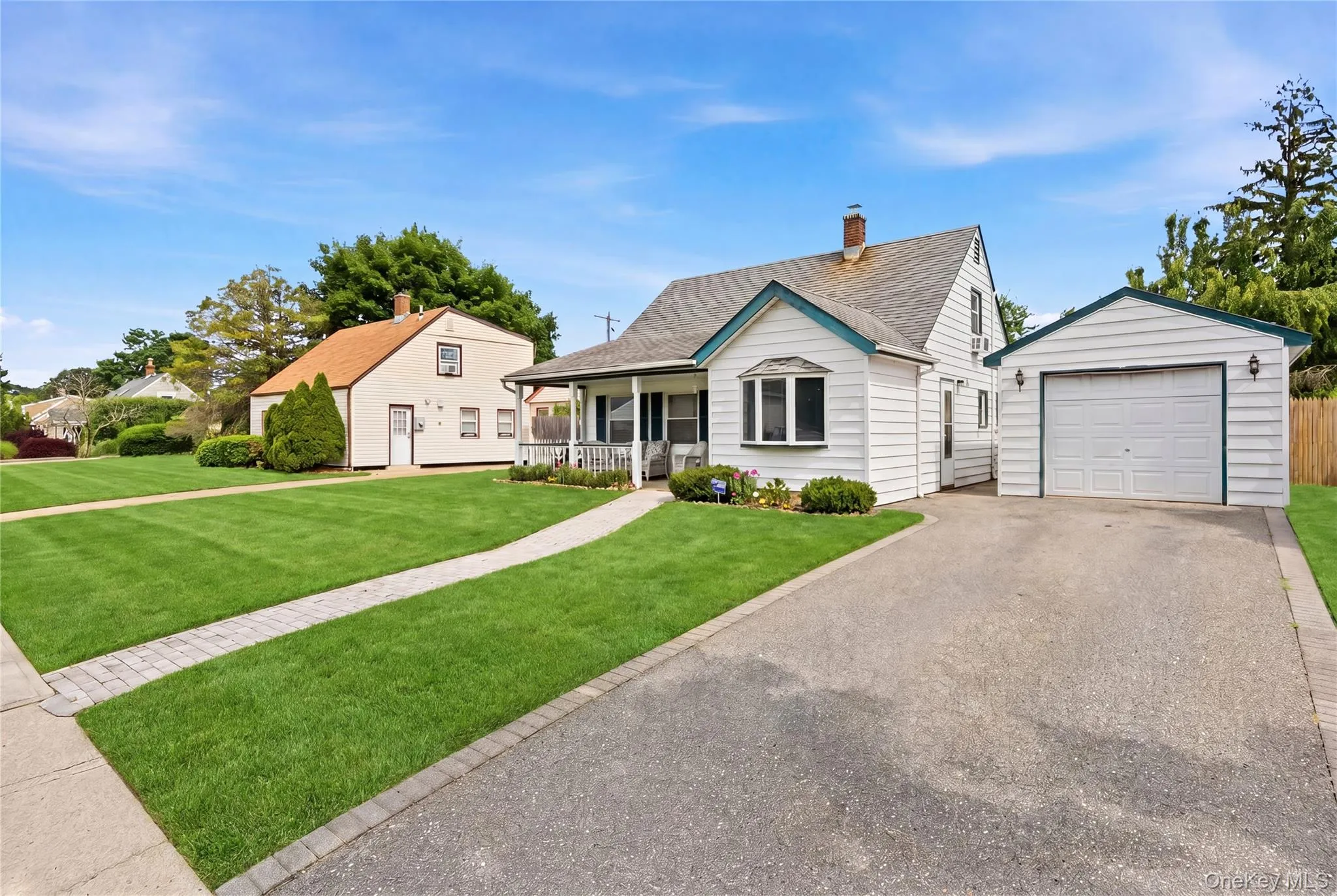 31 Sherwood Road, Hempstead, NY, 3 Bedrooms Bedrooms, 6 Rooms Rooms,1 BathroomBathrooms,Residential,For Rent,Sherwood,0,1014967 31 Sherwood Road, Hempstead, NY, 3 Bedrooms Bedrooms, 6 Rooms Rooms,1 BathroomBathrooms,Residential,For Rent,Sherwood,0,1014967