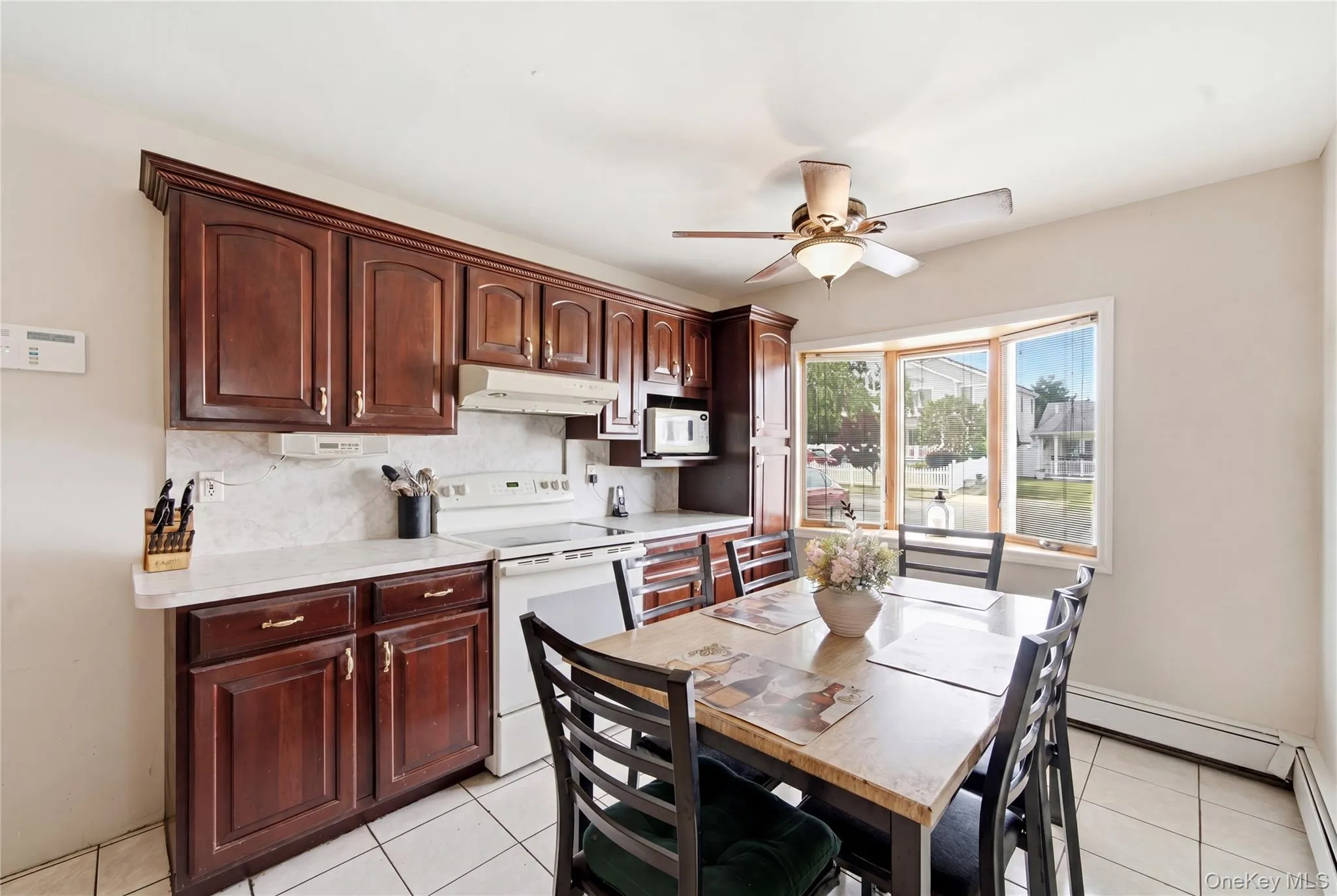 31 Sherwood Road, Hempstead, NY, 3 Bedrooms Bedrooms, 6 Rooms Rooms,1 BathroomBathrooms,Residential,For Rent,Sherwood,0,1014967 31 Sherwood Road, Hempstead, NY, 3 Bedrooms Bedrooms, 6 Rooms Rooms,1 BathroomBathrooms,Residential,For Rent,Sherwood,0,1014967