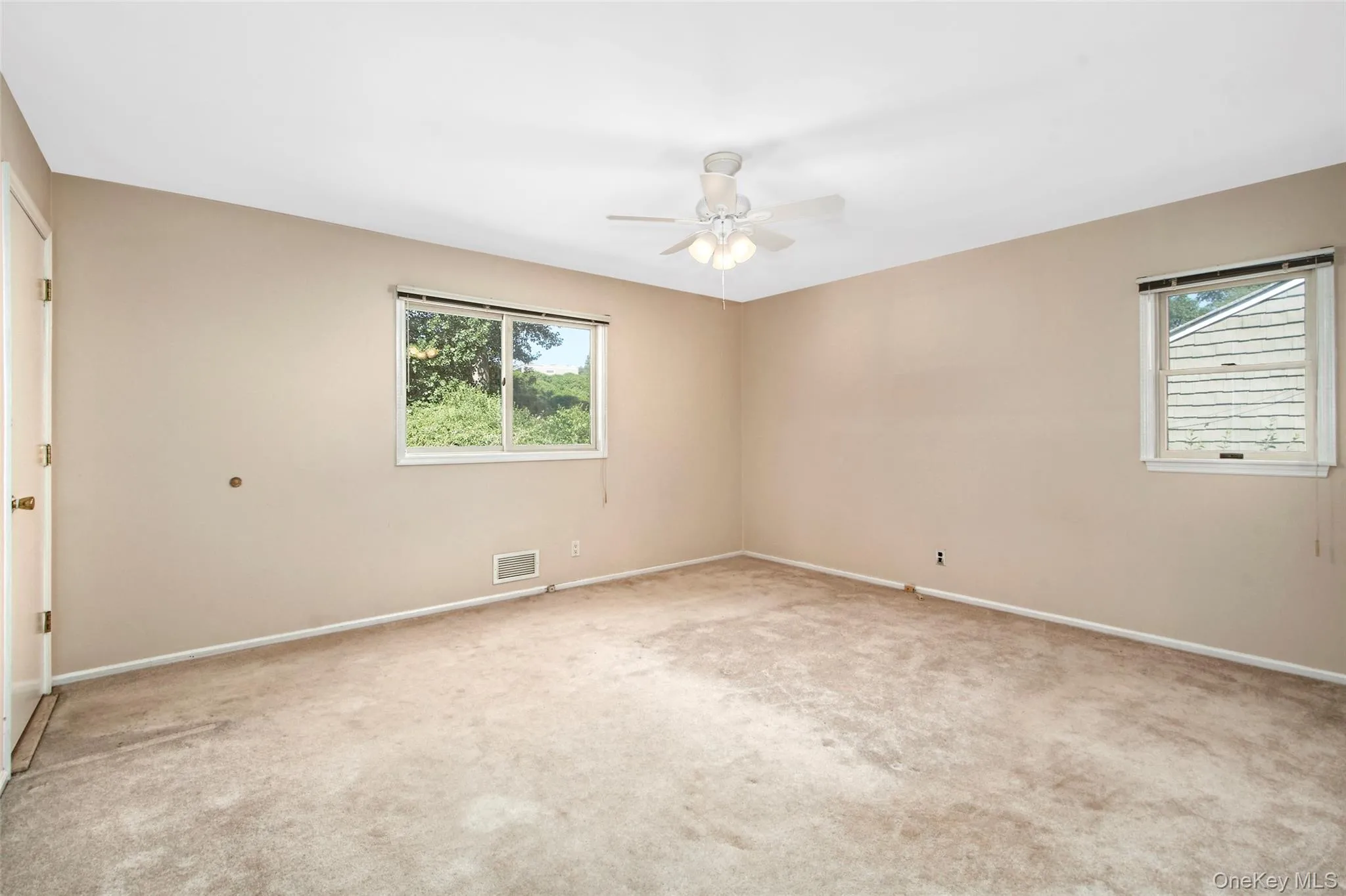 185 Pinewood Road, Greenburgh, NY, 3 Bedrooms Bedrooms, 7 Rooms Rooms,3 BathroomsBathrooms,Residential Lease,For Rent,Pinewood,0,1014971 185 Pinewood Road, Greenburgh, NY, 3 Bedrooms Bedrooms, 7 Rooms Rooms,3 BathroomsBathrooms,Residential Lease,For Rent,Pinewood,0,1014971