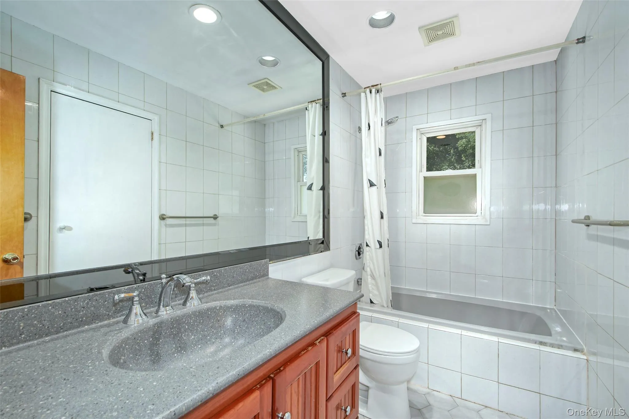 185 Pinewood Road, Greenburgh, NY, 3 Bedrooms Bedrooms, 7 Rooms Rooms,3 BathroomsBathrooms,Residential Lease,For Rent,Pinewood,0,1014971 185 Pinewood Road, Greenburgh, NY, 3 Bedrooms Bedrooms, 7 Rooms Rooms,3 BathroomsBathrooms,Residential Lease,For Rent,Pinewood,0,1014971