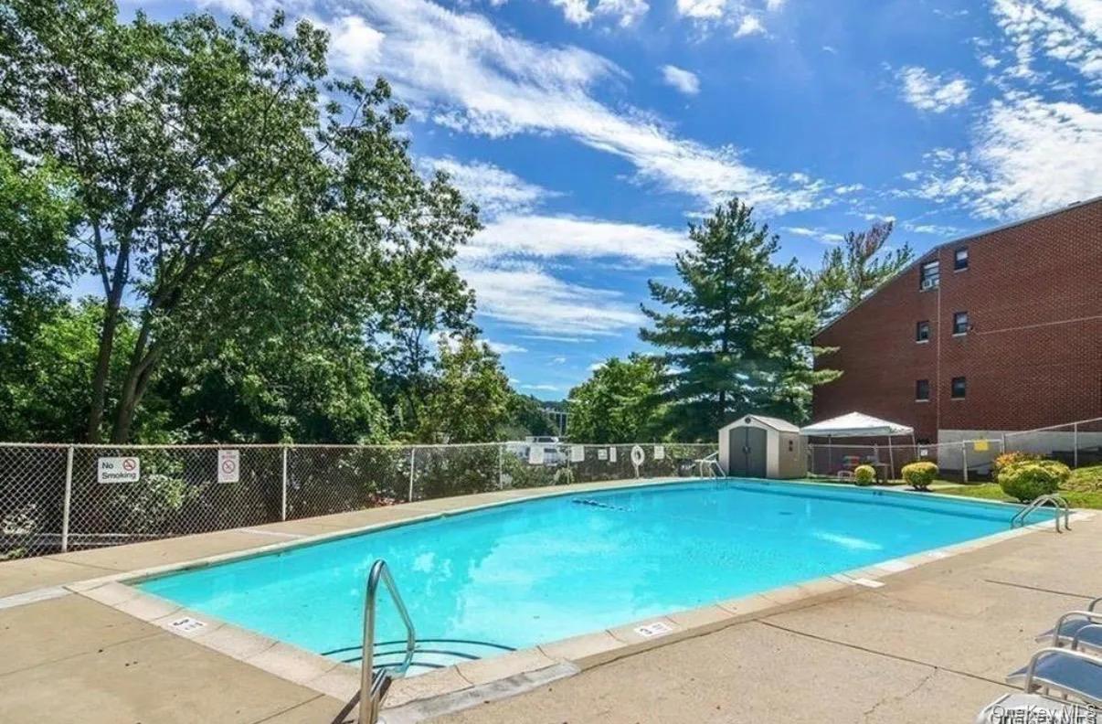 55 Fieldstone Drive, Greenburgh, NY, 1 Bedroom Bedrooms, 3 Rooms Rooms,1 BathroomBathrooms,Residential,For Rent,Fieldstone,0,1014972 55 Fieldstone Drive, Greenburgh, NY, 1 Bedroom Bedrooms, 3 Rooms Rooms,1 BathroomBathrooms,Residential,For Rent,Fieldstone,0,1014972