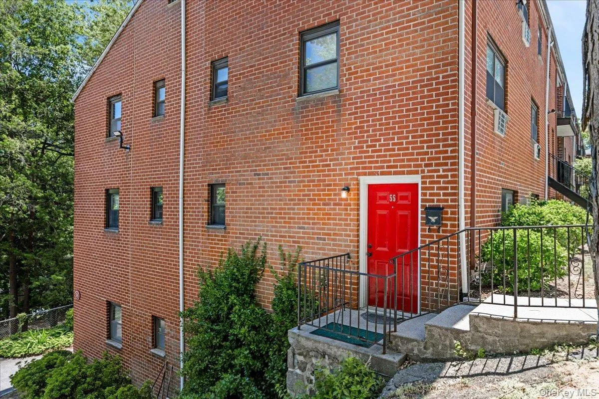 55 Fieldstone Drive, Greenburgh, NY, 1 Bedroom Bedrooms, 3 Rooms Rooms,1 BathroomBathrooms,Residential,For Rent,Fieldstone,0,1014972 55 Fieldstone Drive, Greenburgh, NY, 1 Bedroom Bedrooms, 3 Rooms Rooms,1 BathroomBathrooms,Residential,For Rent,Fieldstone,0,1014972