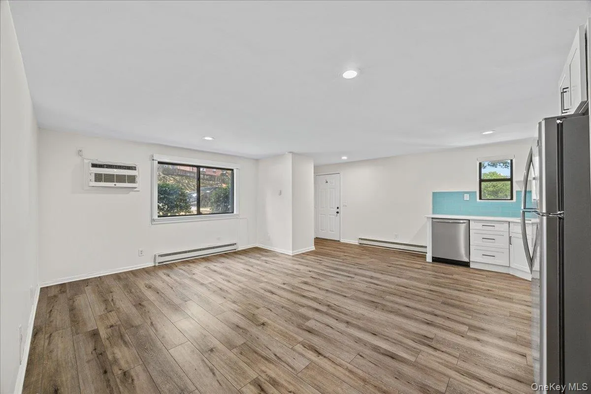 55 Fieldstone Drive, Greenburgh, NY, 1 Bedroom Bedrooms, 3 Rooms Rooms,1 BathroomBathrooms,Residential,For Rent,Fieldstone,0,1014972 55 Fieldstone Drive, Greenburgh, NY, 1 Bedroom Bedrooms, 3 Rooms Rooms,1 BathroomBathrooms,Residential,For Rent,Fieldstone,0,1014972