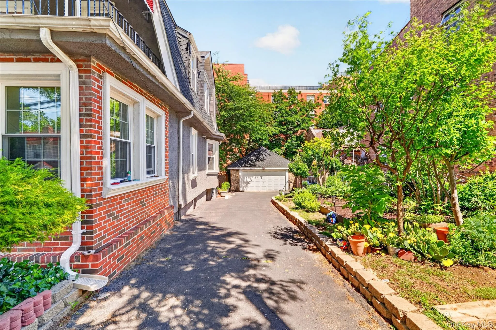 5646 Post Road, New York, NY, 3 Bedrooms Bedrooms, 7 Rooms Rooms,4 BathroomsBathrooms,Residential,For Rent,Post,0,KEY1014975 5646 Post Road, New York, NY, 3 Bedrooms Bedrooms, 7 Rooms Rooms,4 BathroomsBathrooms,Residential,For Rent,Post,0,KEY1014975