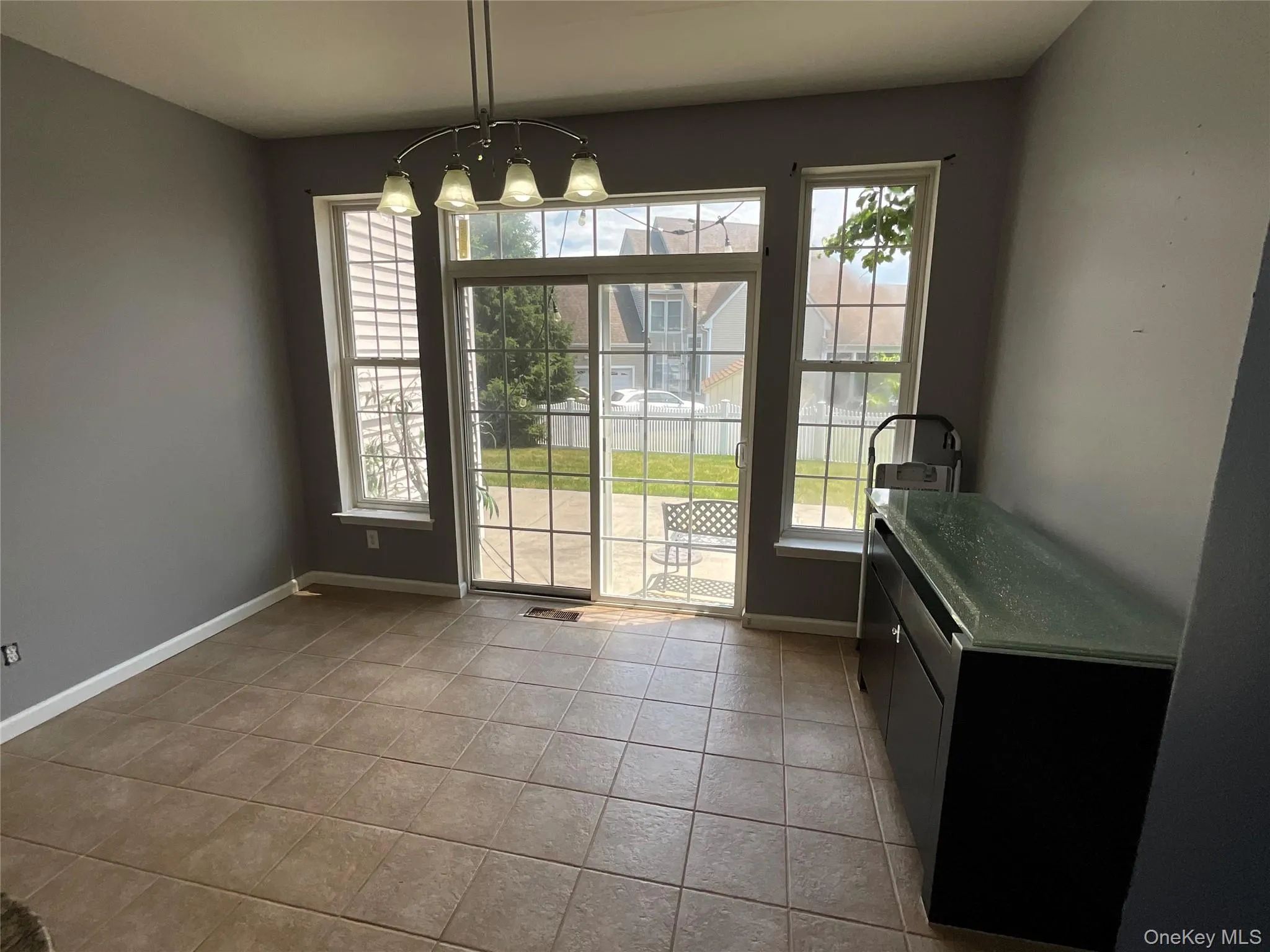 6 Blackmoor Circle, Woodbury, NY, 4 Bedrooms Bedrooms, 9 Rooms Rooms,2 BathroomsBathrooms,Residential Lease,For Rent,Blackmoor,0,1014979 6 Blackmoor Circle, Woodbury, NY, 4 Bedrooms Bedrooms, 9 Rooms Rooms,2 BathroomsBathrooms,Residential Lease,For Rent,Blackmoor,0,1014979