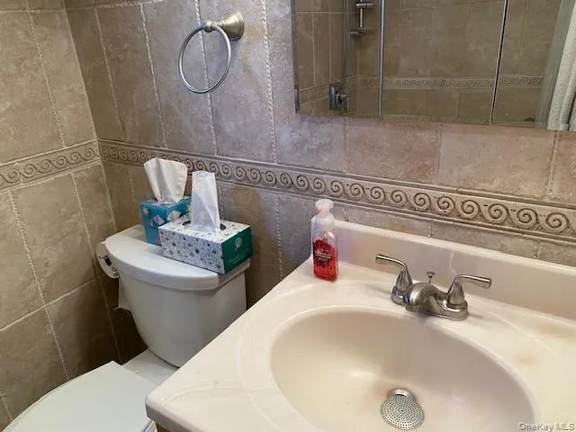 264-17 73rd. Avenue, New York, NY, 2 Bedrooms Bedrooms, 4 Rooms Rooms,1 BathroomBathrooms,Residential,For Rent,73rd.,0,1014982 264-17 73rd. Avenue, New York, NY, 2 Bedrooms Bedrooms, 4 Rooms Rooms,1 BathroomBathrooms,Residential,For Rent,73rd.,0,1014982