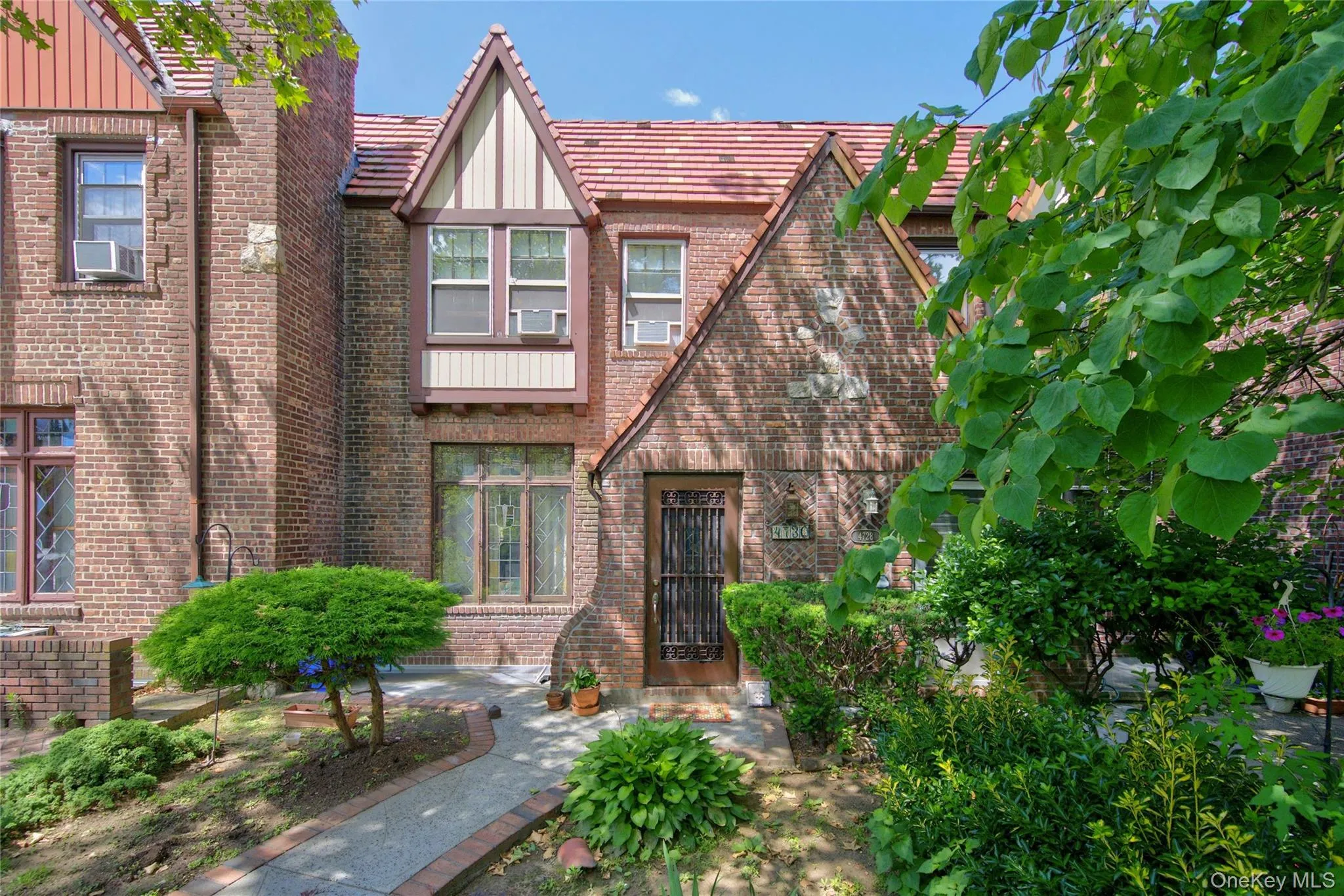 47-30 188th Street, New York, NY, 3 Bedrooms Bedrooms, 6 Rooms Rooms,1 BathroomBathrooms,Residential,For Rent,188th,0,1014984 47-30 188th Street, New York, NY, 3 Bedrooms Bedrooms, 6 Rooms Rooms,1 BathroomBathrooms,Residential,For Rent,188th,0,1014984