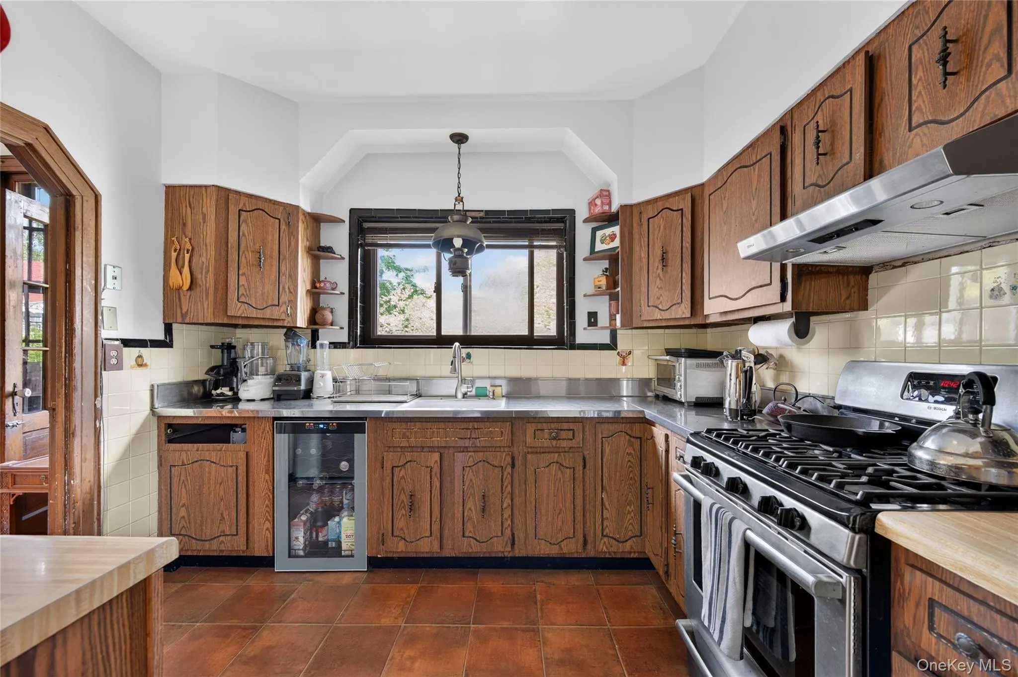 47-30 188th Street, New York, NY, 3 Bedrooms Bedrooms, 6 Rooms Rooms,1 BathroomBathrooms,Residential,For Rent,188th,0,1014984 47-30 188th Street, New York, NY, 3 Bedrooms Bedrooms, 6 Rooms Rooms,1 BathroomBathrooms,Residential,For Rent,188th,0,1014984