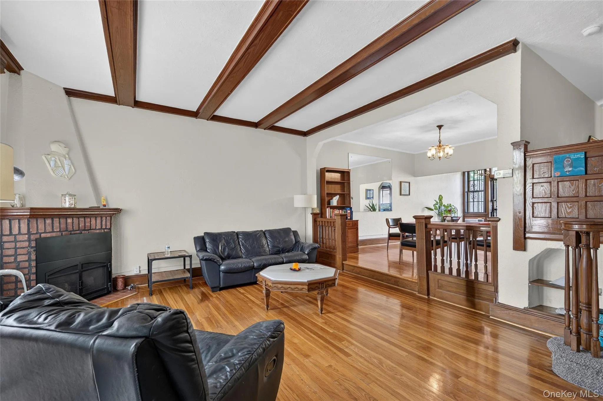 47-30 188th Street, New York, NY, 3 Bedrooms Bedrooms, 6 Rooms Rooms,1 BathroomBathrooms,Residential,For Rent,188th,0,1014984 47-30 188th Street, New York, NY, 3 Bedrooms Bedrooms, 6 Rooms Rooms,1 BathroomBathrooms,Residential,For Rent,188th,0,1014984