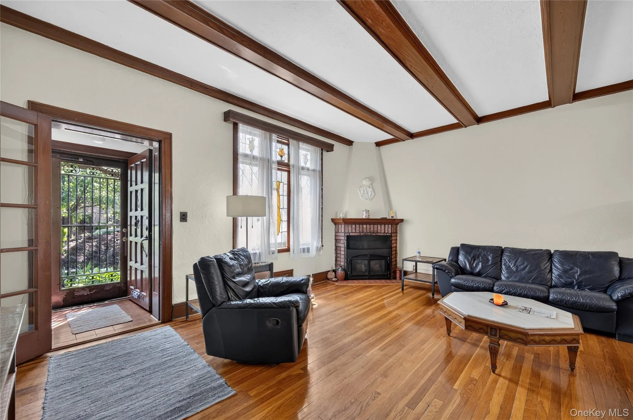 47-30 188th Street, New York, NY, 3 Bedrooms Bedrooms, 6 Rooms Rooms,1 BathroomBathrooms,Residential,For Rent,188th,0,1014984 47-30 188th Street, New York, NY, 3 Bedrooms Bedrooms, 6 Rooms Rooms,1 BathroomBathrooms,Residential,For Rent,188th,0,1014984
