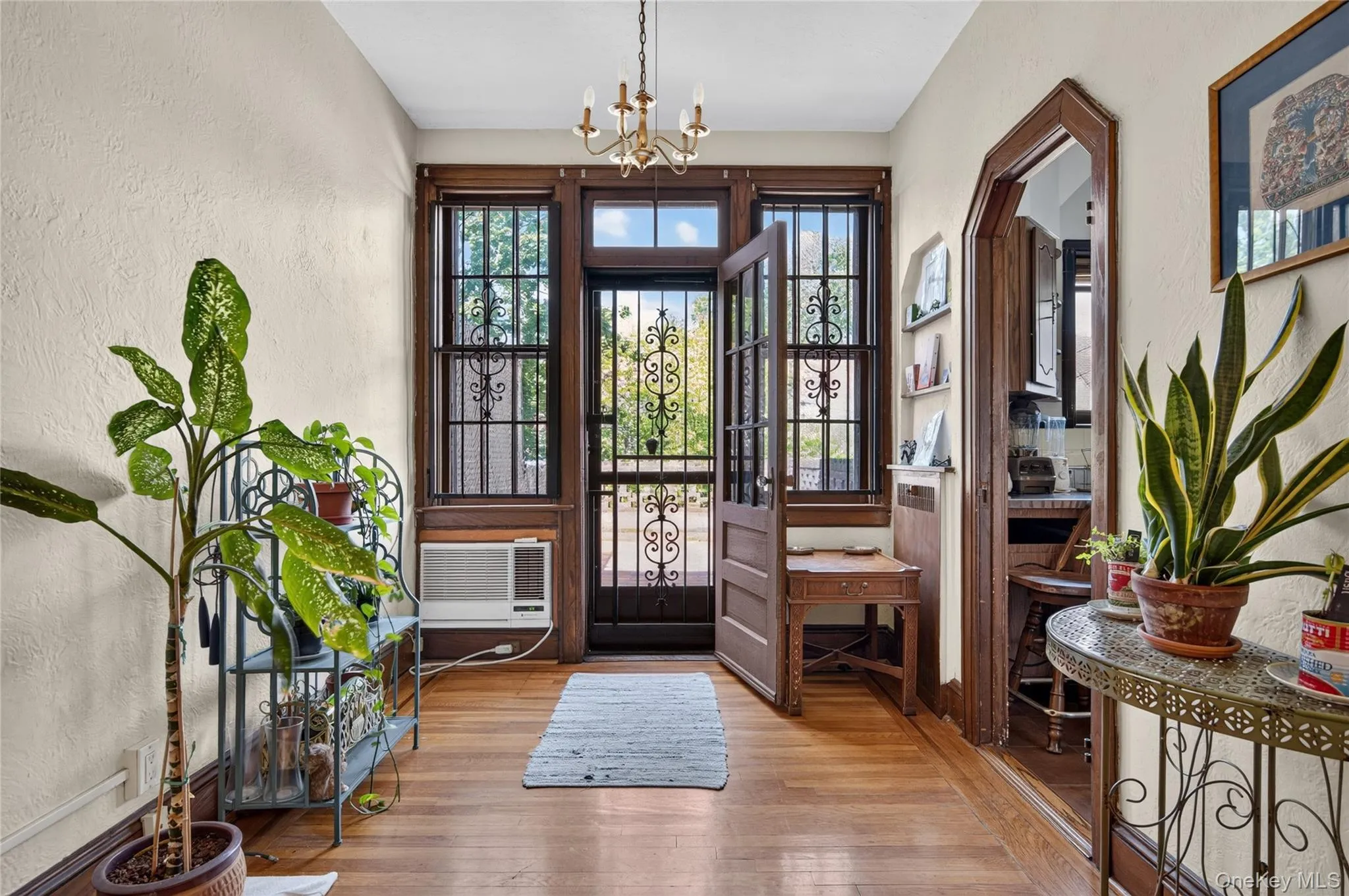 47-30 188th Street, New York, NY, 3 Bedrooms Bedrooms, 6 Rooms Rooms,1 BathroomBathrooms,Residential,For Rent,188th,0,1014984 47-30 188th Street, New York, NY, 3 Bedrooms Bedrooms, 6 Rooms Rooms,1 BathroomBathrooms,Residential,For Rent,188th,0,1014984