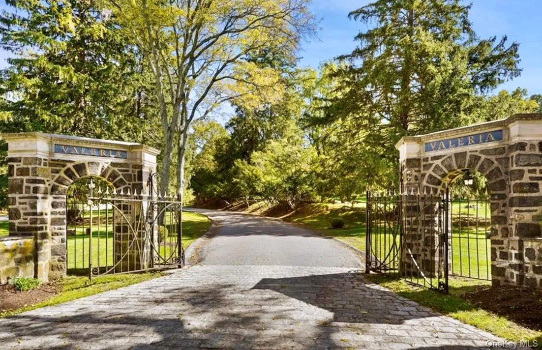 3 Langeloth Drive, Cortlandt, NY, 2 Bedrooms Bedrooms, 11 Rooms Rooms,3 BathroomsBathrooms,Residential,For Rent,Langeloth,0,1014991 3 Langeloth Drive, Cortlandt, NY, 2 Bedrooms Bedrooms, 11 Rooms Rooms,3 BathroomsBathrooms,Residential,For Rent,Langeloth,0,1014991