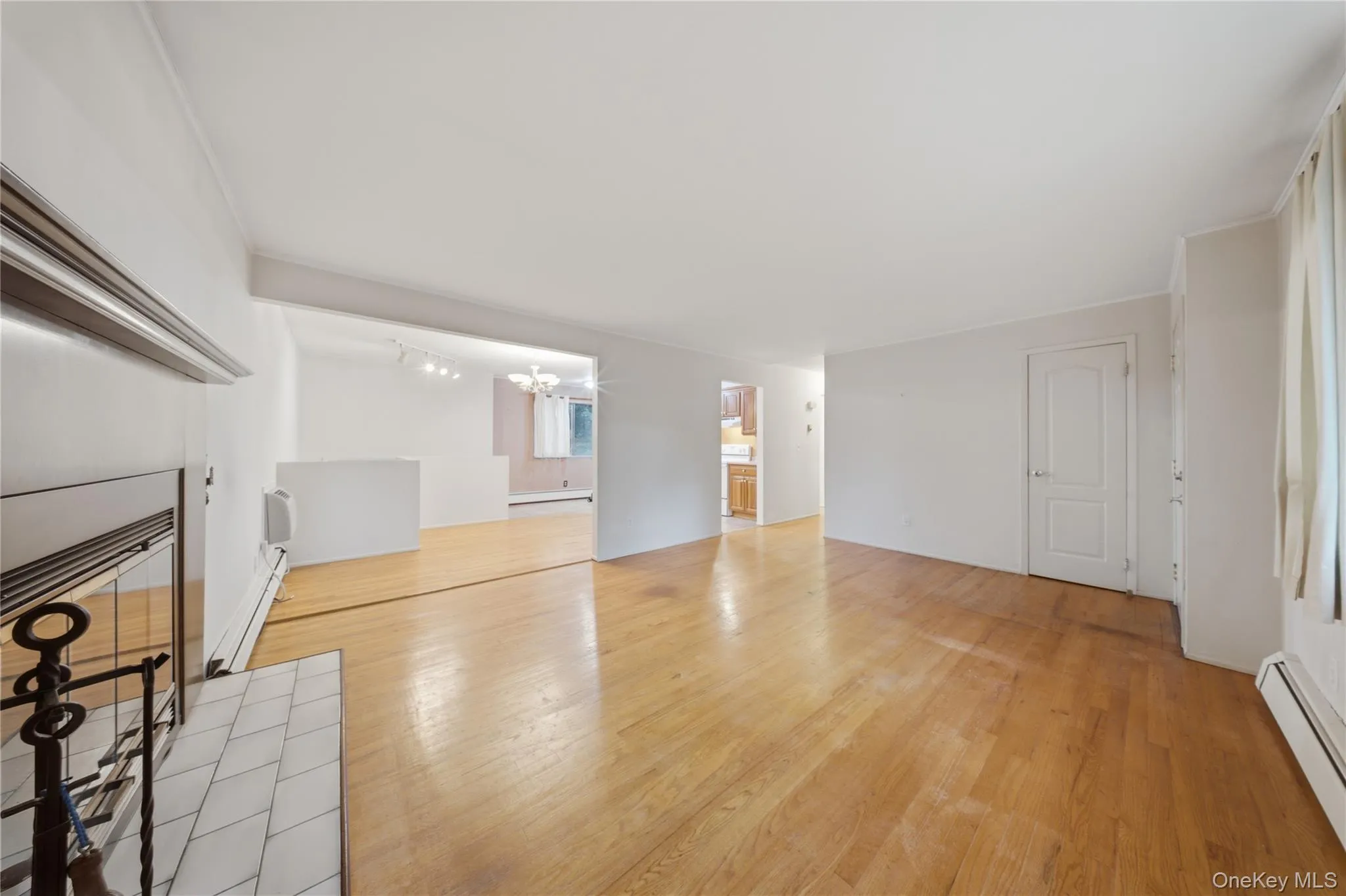 55 Corey Avenue, Brookhaven, NY, 3 Bedrooms Bedrooms, 7 Rooms Rooms,2 BathroomsBathrooms,Residential,For Rent,Corey,0,1014992 55 Corey Avenue, Brookhaven, NY, 3 Bedrooms Bedrooms, 7 Rooms Rooms,2 BathroomsBathrooms,Residential,For Rent,Corey,0,1014992