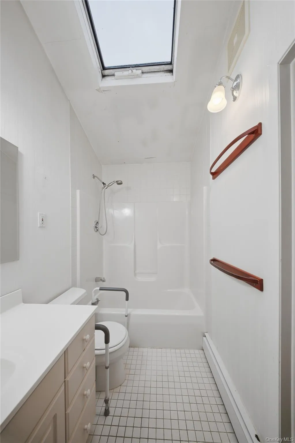 55 Corey Avenue, Brookhaven, NY, 3 Bedrooms Bedrooms, 7 Rooms Rooms,2 BathroomsBathrooms,Residential,For Rent,Corey,0,1014992 55 Corey Avenue, Brookhaven, NY, 3 Bedrooms Bedrooms, 7 Rooms Rooms,2 BathroomsBathrooms,Residential,For Rent,Corey,0,1014992
