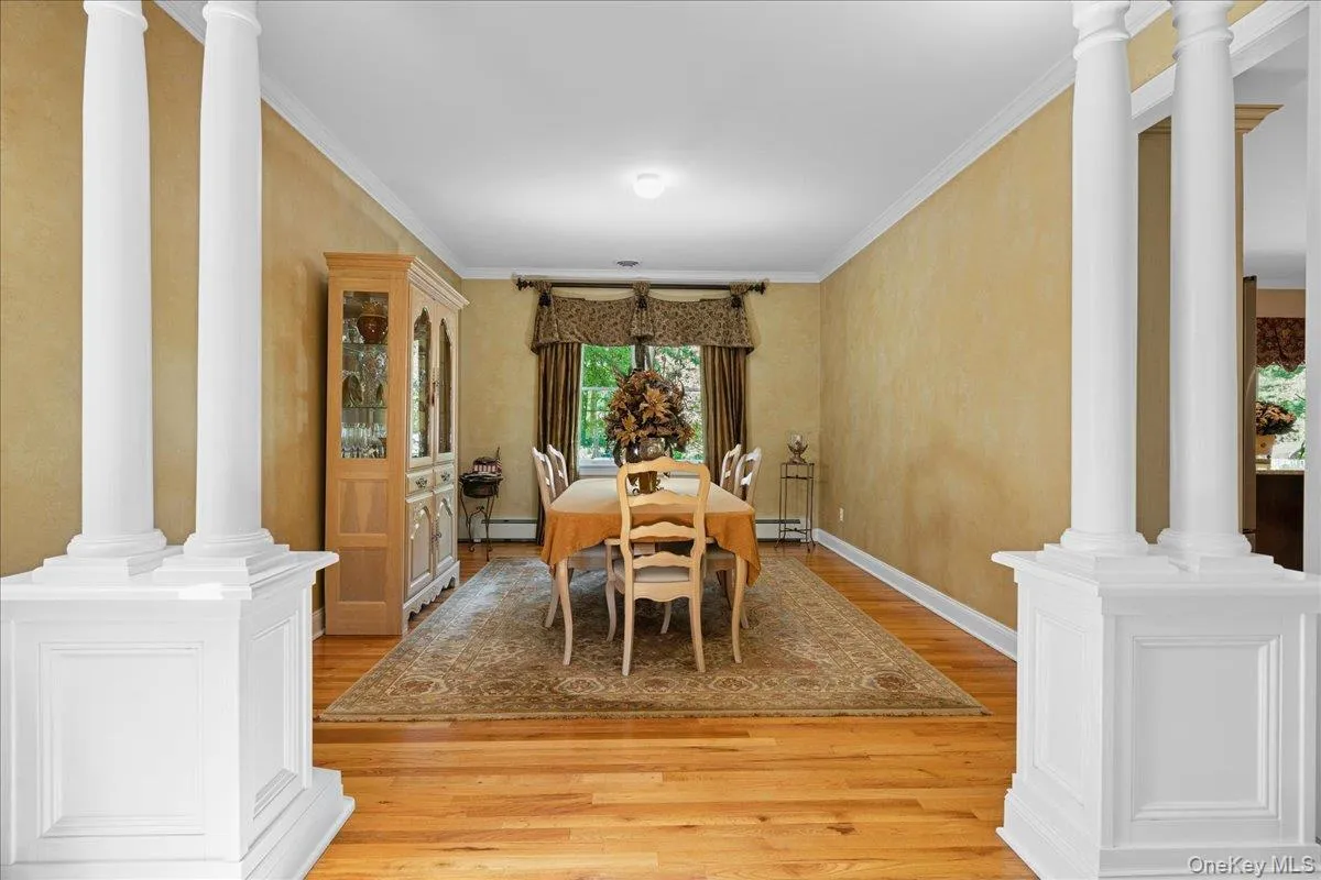 32 Somerset Lane, Warwick (town), NY, 4 Bedrooms Bedrooms, 8 Rooms Rooms,2 BathroomsBathrooms,Residential,For Rent,Somerset,0,1014994 32 Somerset Lane, Warwick (town), NY, 4 Bedrooms Bedrooms, 8 Rooms Rooms,2 BathroomsBathrooms,Residential,For Rent,Somerset,0,1014994