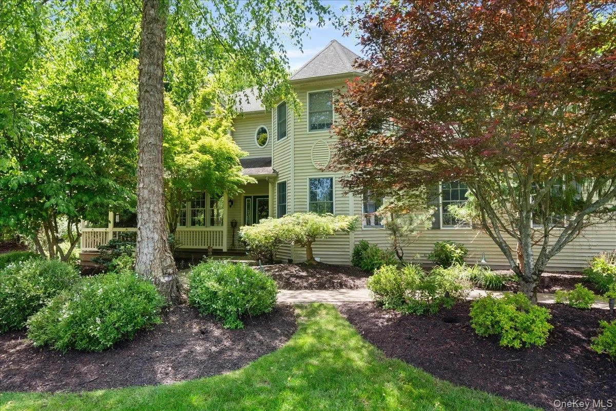 32 Somerset Lane, Warwick (town), NY, 4 Bedrooms Bedrooms, 8 Rooms Rooms,2 BathroomsBathrooms,Residential,For Rent,Somerset,0,1014994 32 Somerset Lane, Warwick (town), NY, 4 Bedrooms Bedrooms, 8 Rooms Rooms,2 BathroomsBathrooms,Residential,For Rent,Somerset,0,1014994