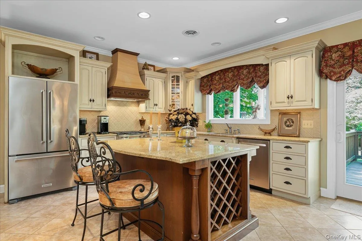 32 Somerset Lane, Warwick (town), NY, 4 Bedrooms Bedrooms, 8 Rooms Rooms,2 BathroomsBathrooms,Residential,For Rent,Somerset,0,1014994 32 Somerset Lane, Warwick (town), NY, 4 Bedrooms Bedrooms, 8 Rooms Rooms,2 BathroomsBathrooms,Residential,For Rent,Somerset,0,1014994