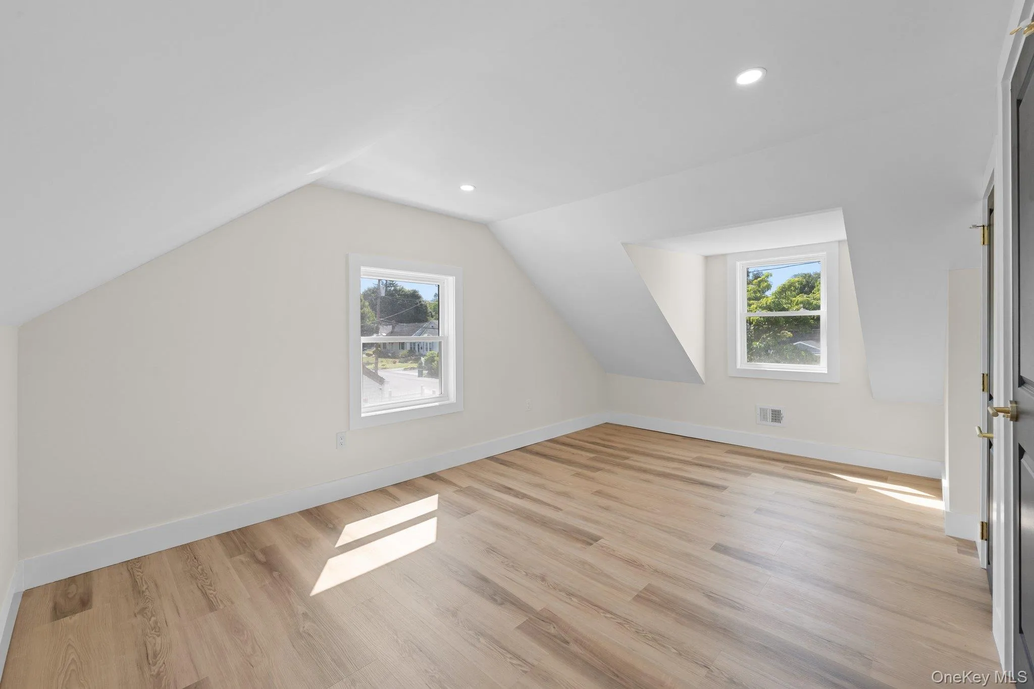 86 13th Street, Huntington, NY, 4 Bedrooms Bedrooms, 8 Rooms Rooms,2 BathroomsBathrooms,Residential,For Rent,13th,0,1014997 86 13th Street, Huntington, NY, 4 Bedrooms Bedrooms, 8 Rooms Rooms,2 BathroomsBathrooms,Residential,For Rent,13th,0,1014997