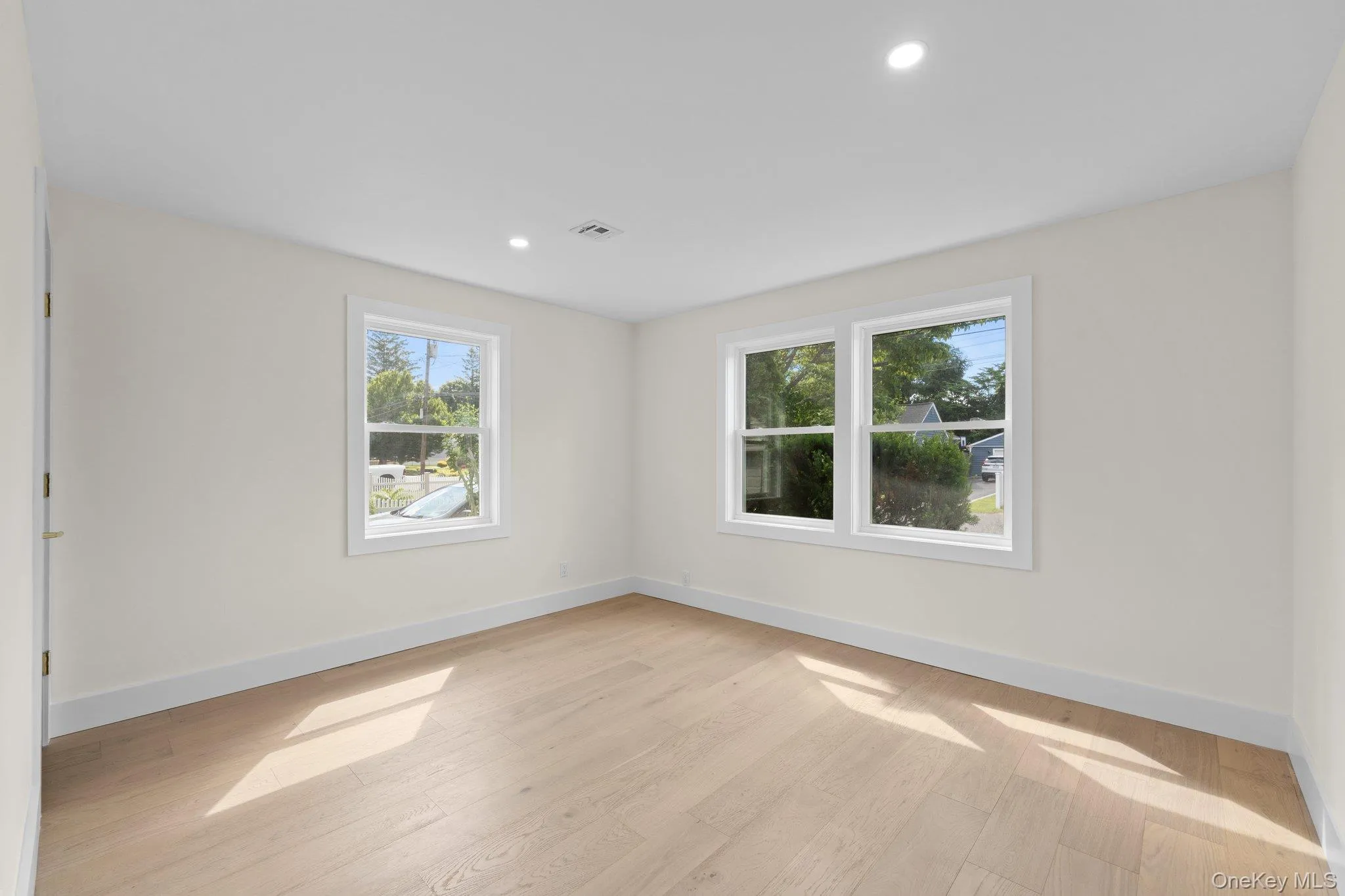 86 13th Street, Huntington, NY, 4 Bedrooms Bedrooms, 8 Rooms Rooms,2 BathroomsBathrooms,Residential,For Rent,13th,0,1014997 86 13th Street, Huntington, NY, 4 Bedrooms Bedrooms, 8 Rooms Rooms,2 BathroomsBathrooms,Residential,For Rent,13th,0,1014997
