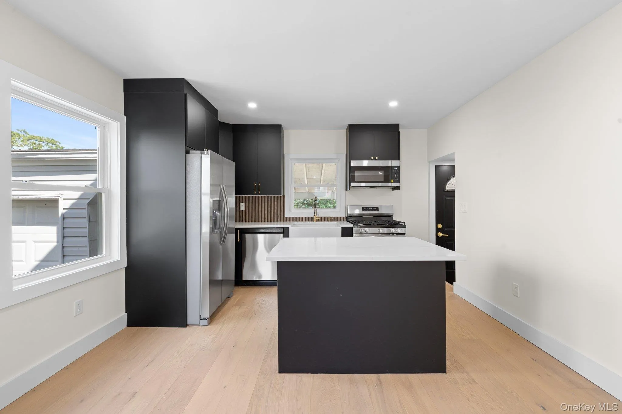 86 13th Street, Huntington, NY, 4 Bedrooms Bedrooms, 8 Rooms Rooms,2 BathroomsBathrooms,Residential,For Rent,13th,0,1014997 86 13th Street, Huntington, NY, 4 Bedrooms Bedrooms, 8 Rooms Rooms,2 BathroomsBathrooms,Residential,For Rent,13th,0,1014997