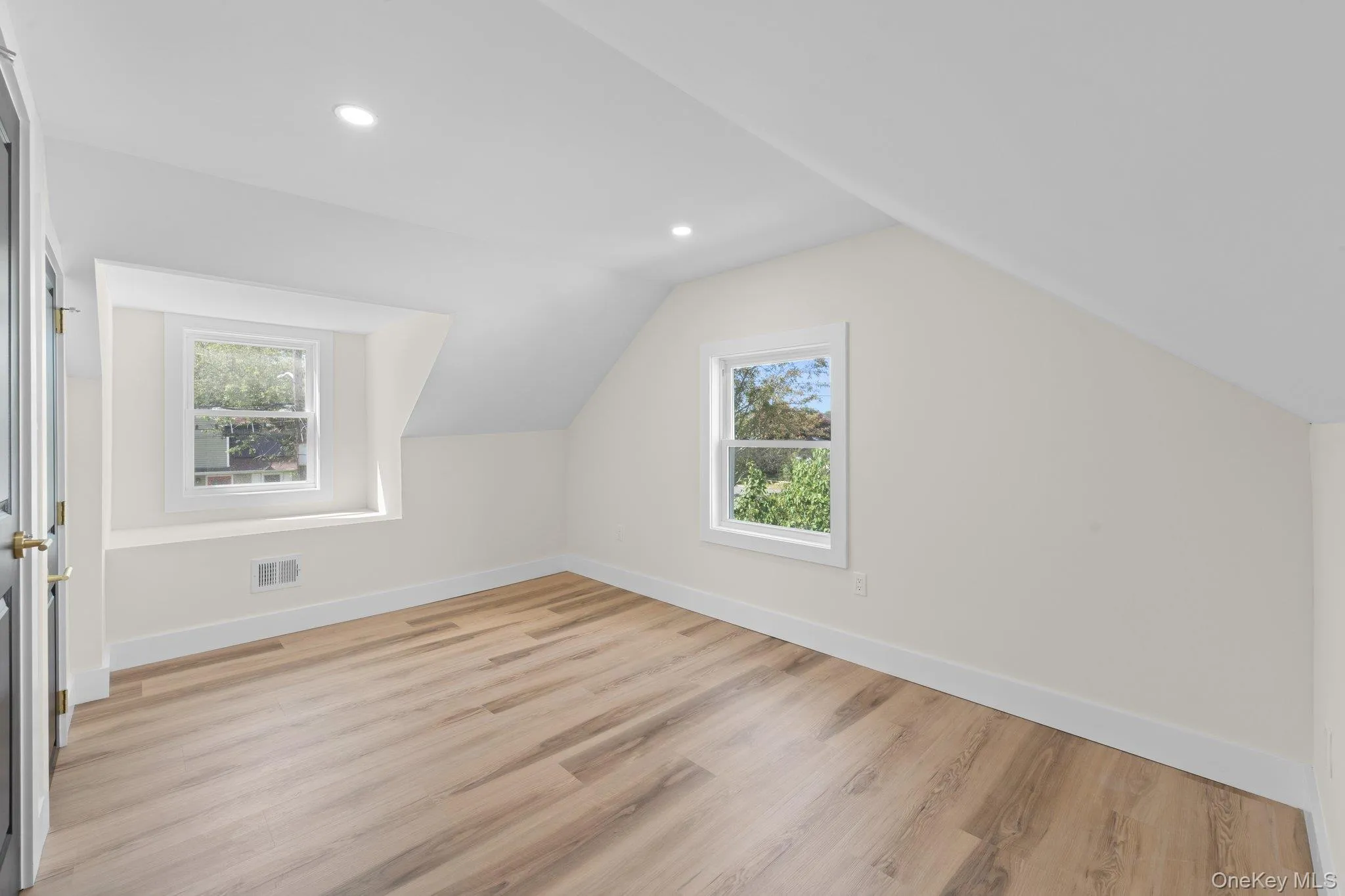86 13th Street, Huntington, NY, 4 Bedrooms Bedrooms, 8 Rooms Rooms,2 BathroomsBathrooms,Residential,For Rent,13th,0,1014997 86 13th Street, Huntington, NY, 4 Bedrooms Bedrooms, 8 Rooms Rooms,2 BathroomsBathrooms,Residential,For Rent,13th,0,1014997