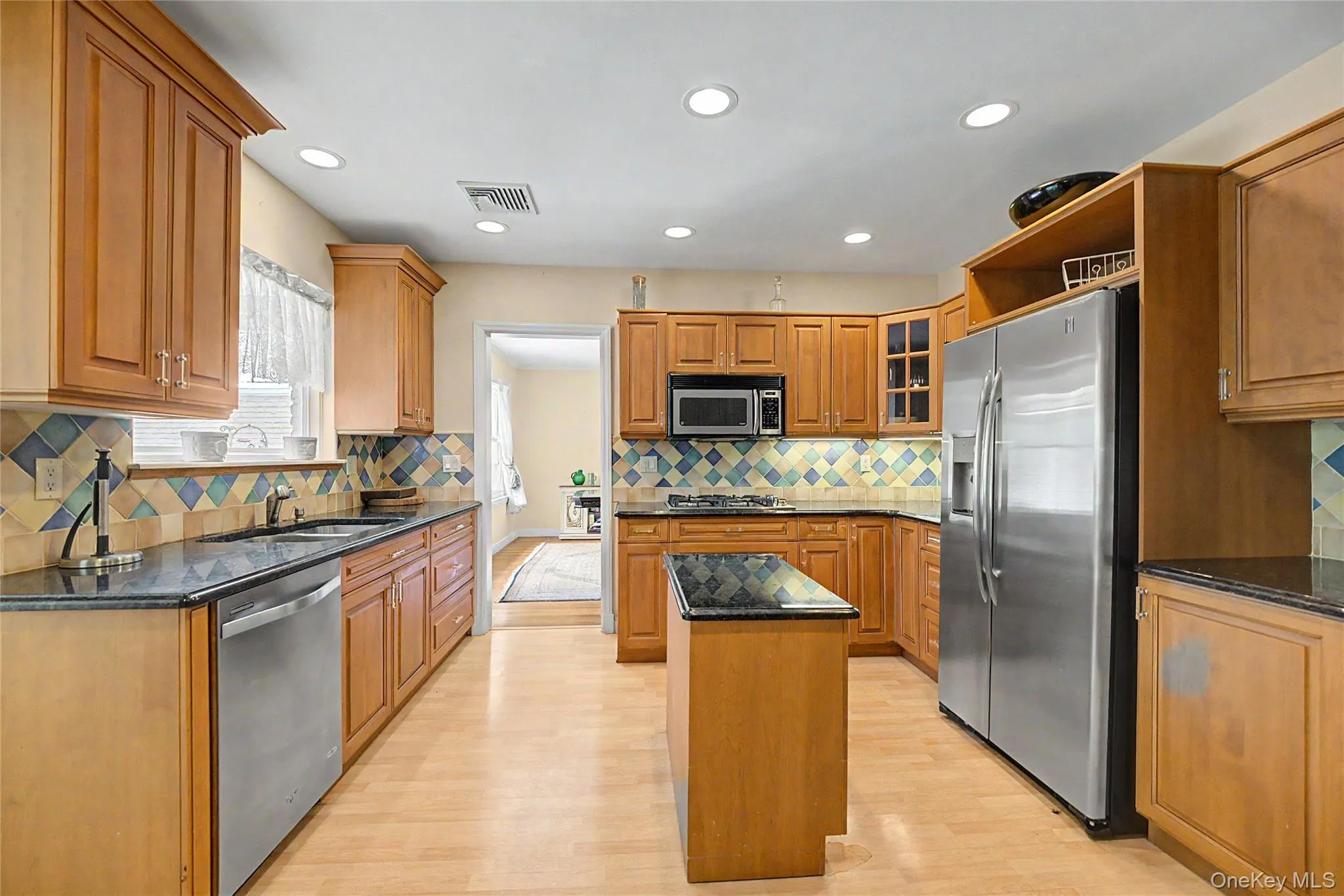 10 Hempton Road, North Hempstead, NY, 4 Bedrooms Bedrooms, 7 Rooms Rooms,4 BathroomsBathrooms,Residential Lease,For Rent,Hempton,0,1015000 10 Hempton Road, North Hempstead, NY, 4 Bedrooms Bedrooms, 7 Rooms Rooms,4 BathroomsBathrooms,Residential Lease,For Rent,Hempton,0,1015000